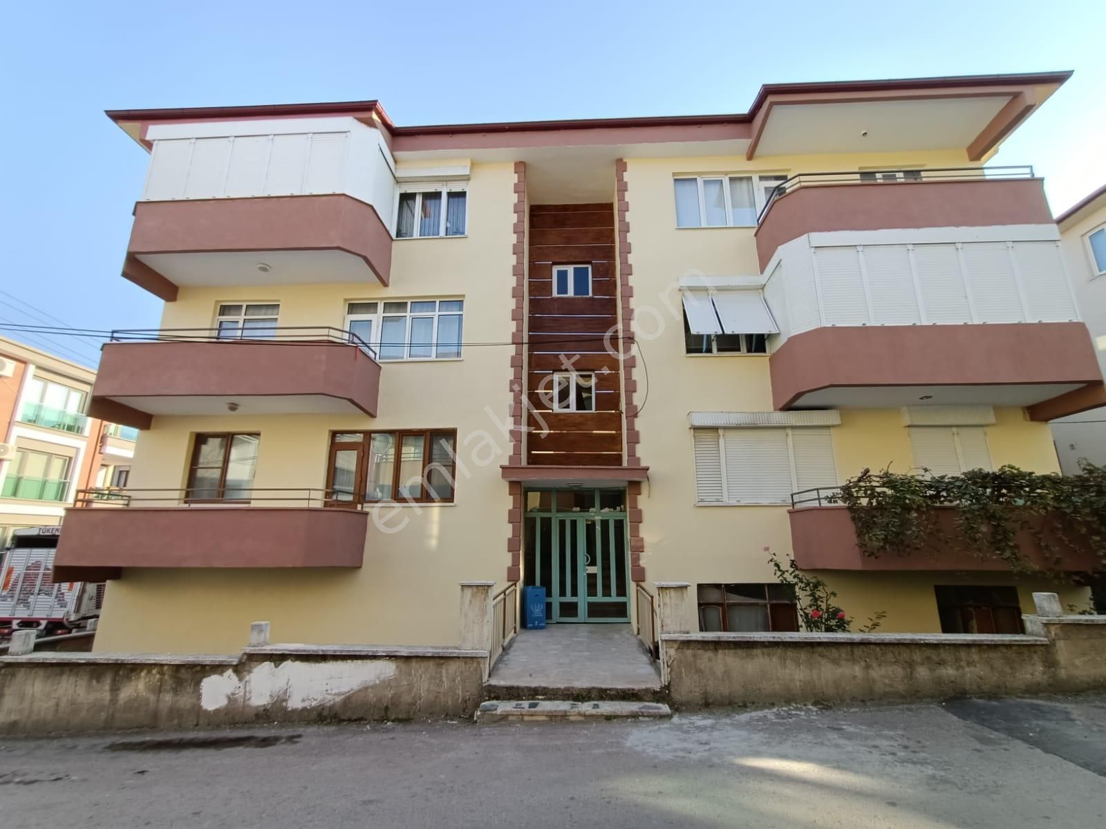 emlakcidan balikesir karesi maltepe mahallesi 2 1 kiralik daire 2 000 tl 10176319