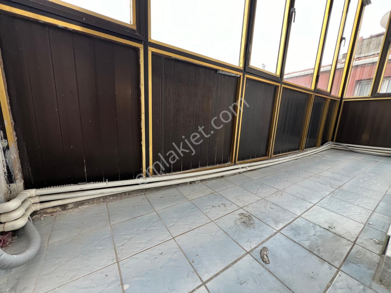 Yenibosna Zafer Mahallesi Yıldırım Beyazıt Caddesinde Kiralık Ofis, İşyeri, Büro Adliye Karşısı - Görsel 4