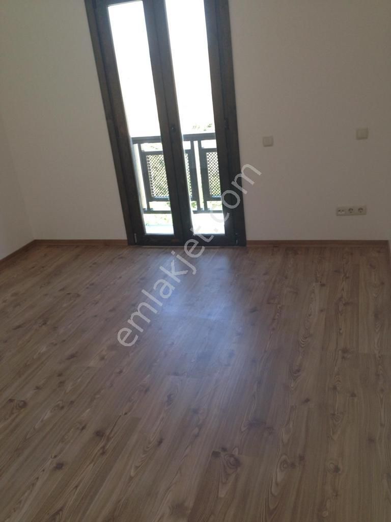 Bodrum Bağla Mavi Bayraklı Koy Elit Sitede Üst Kat Bakımlı Daire - Görsel 15