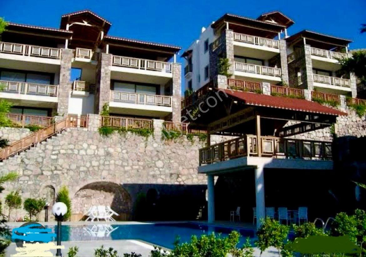 Bodrum Akyarlar Satılık Daire Bodrum Bağla Mavi Bayraklı Koy Elit Sitede Üst Kat Bakımlı Daire