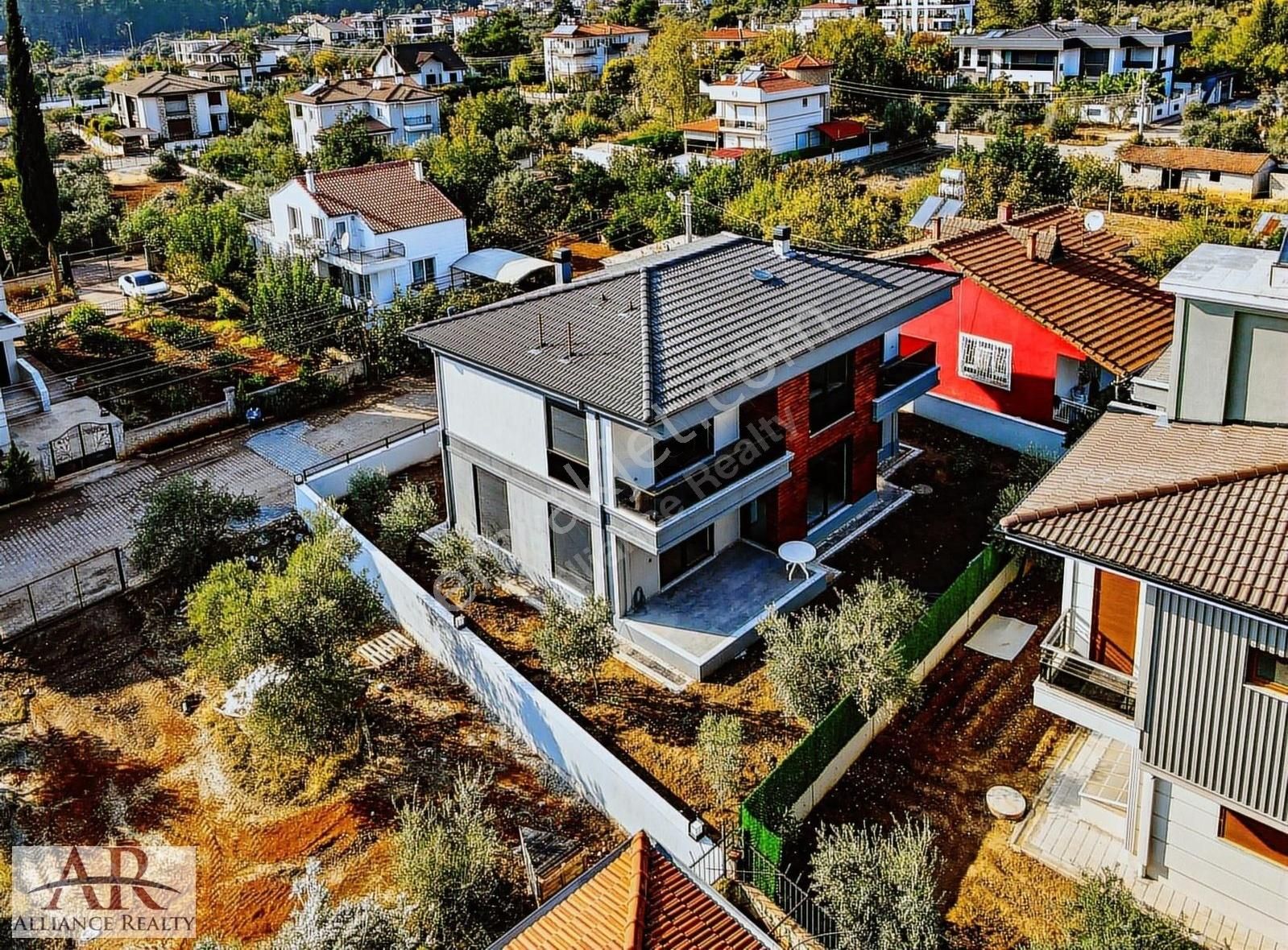 emlakcidan antalya dosemealti yesilbayir mahallesi 4 1 satilik villa 3 375 000 tl 10212732