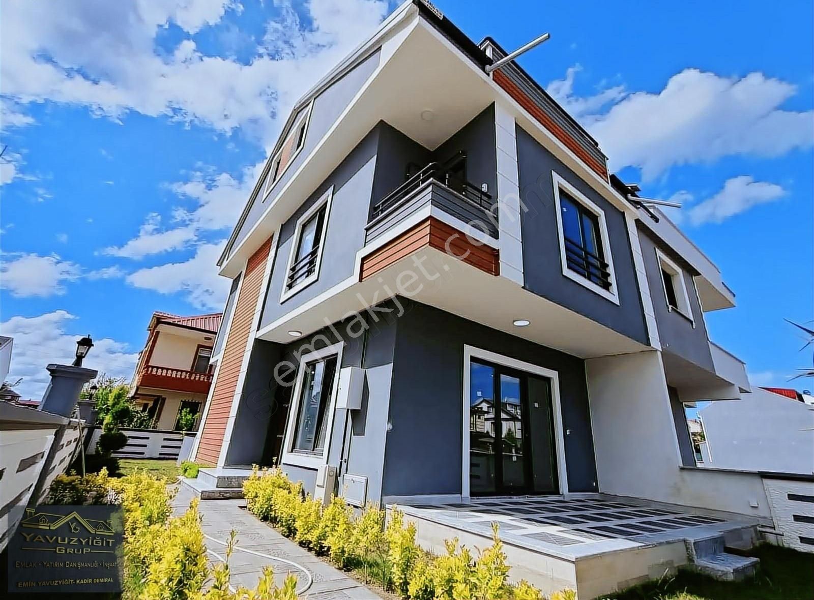 emlakcidan sakarya kocaali alandere mahallesi 4 1 satilik villa 985 000 tl 10216681