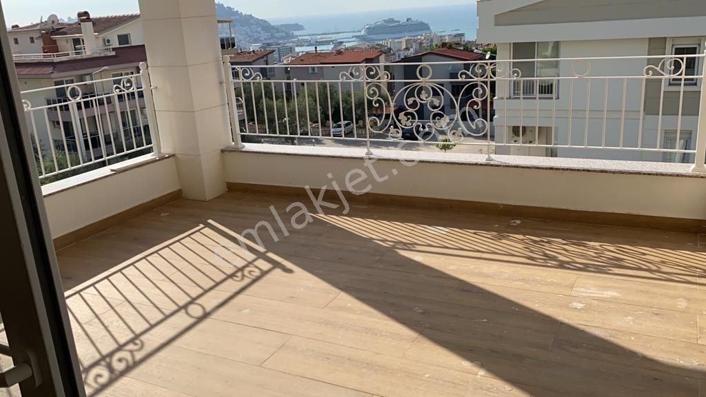 Aydın Kuşadası Türkmen Teras Kat 3+1 Satılık Rezidanse Daire - Görsel 15