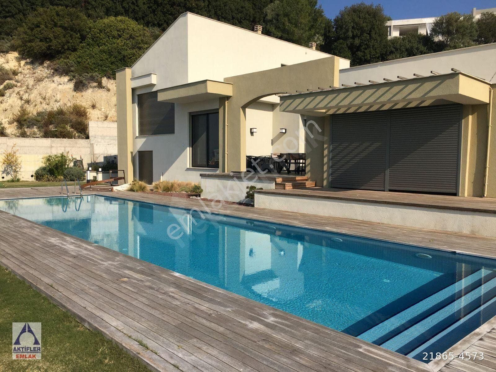 emlakcidan izmir urla yenice mahallesi 5 1 kiralik villa 35 000 tl 10247936