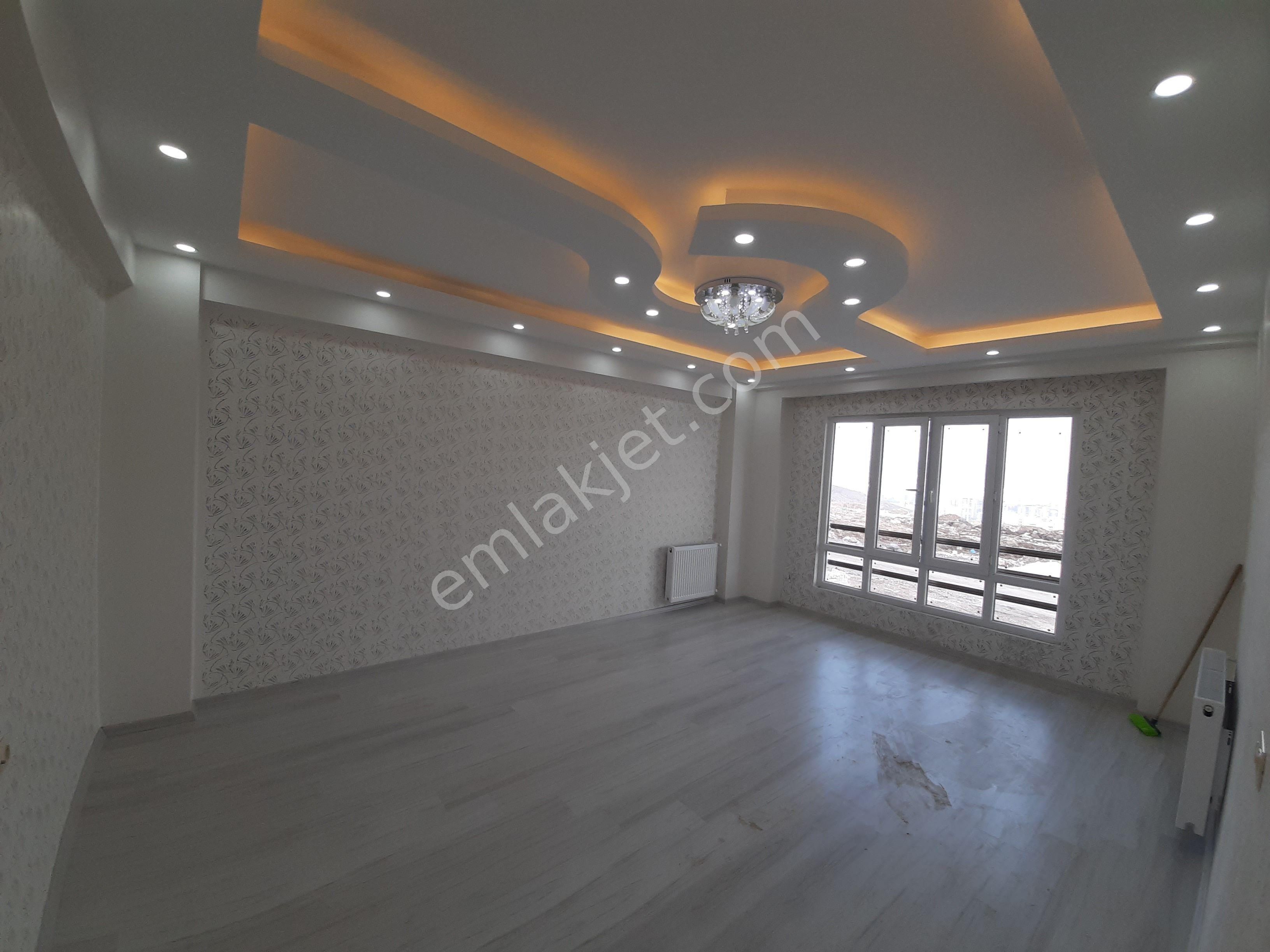 emlakcidan sanliurfa karakopru batikent mahallesi 3 1 kiralik daire 2 250 tl 10315400