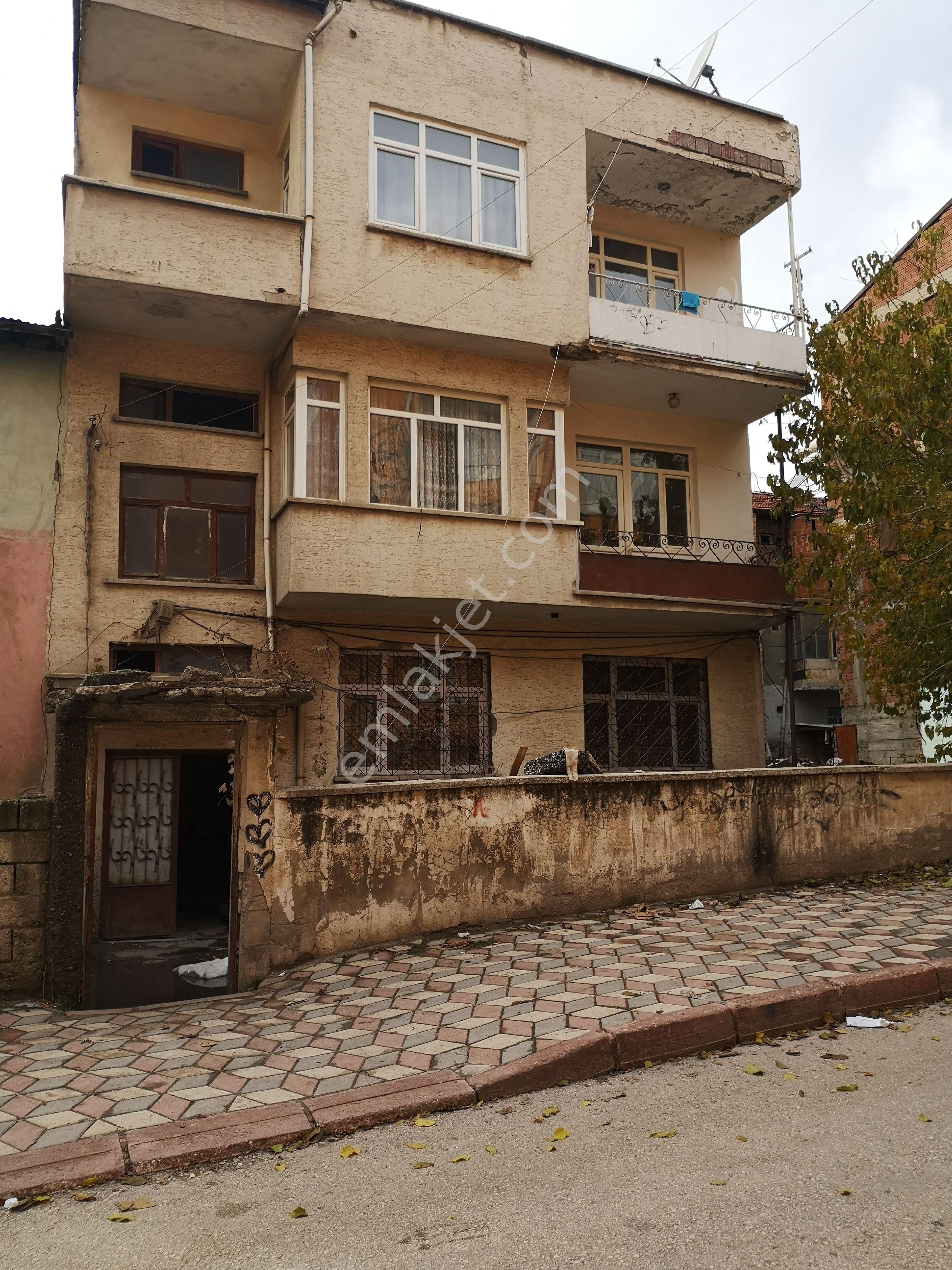 emlakcidan elazig elazig merkez kirklar mahallesi 3 1 satilik daire 400 000 tl 10316229