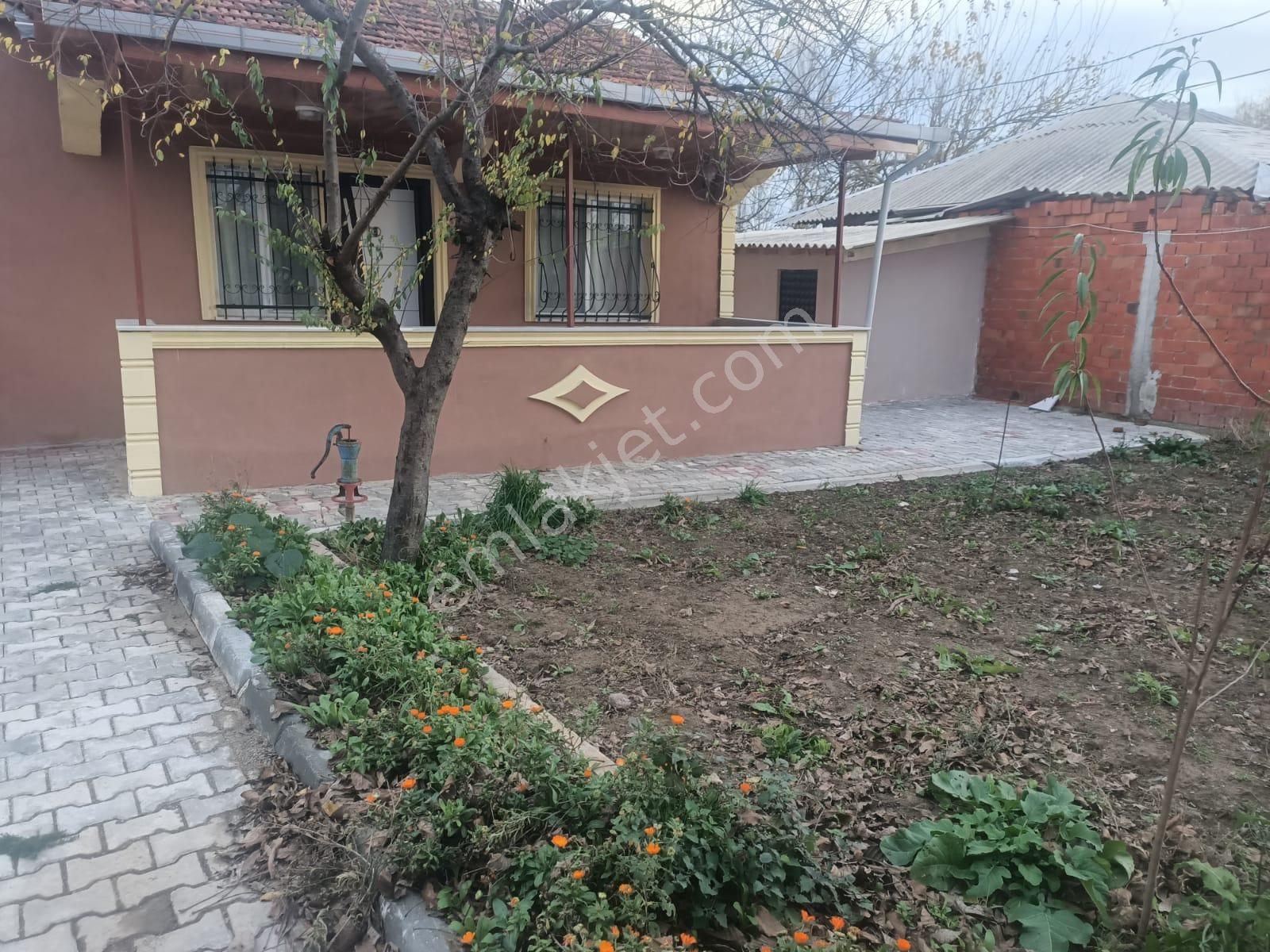 emlakcidan balikesir kepsut camiiatik mahallesi satilik bag bahce 500 000 tl 10317508
