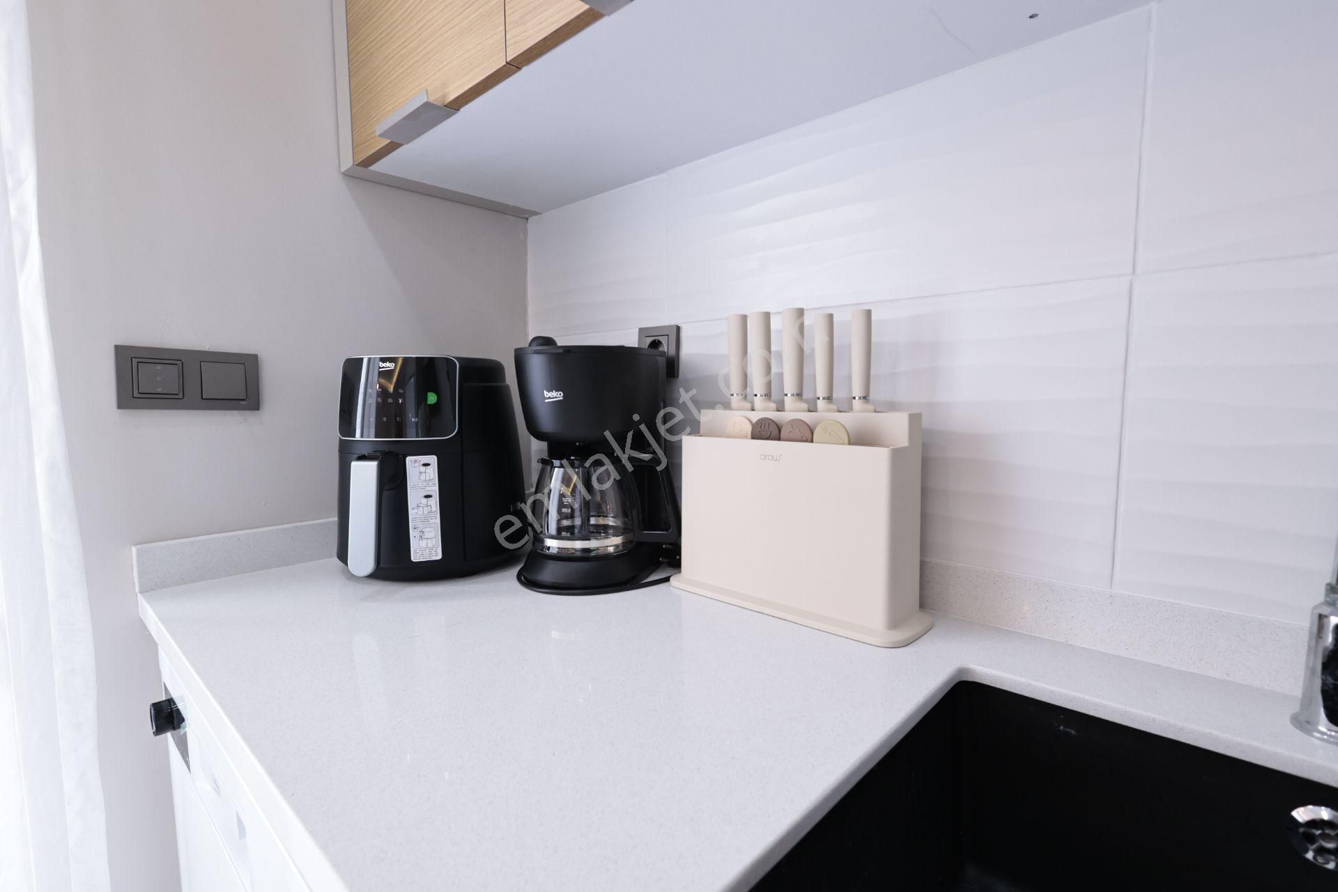 Konyaaltı Plajına 50 Mt Ev Konforunda Havuzlu Lüx Studio Daire - Görsel 5