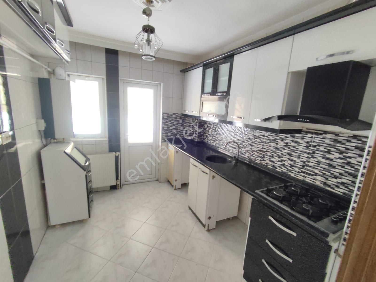 emlakcidan ankara sincan pinarbasi mahallesi 3 1 kiralik daire 1 200 tl 10346182