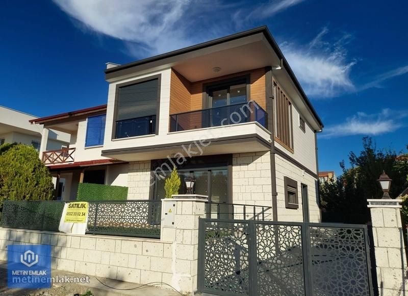emlakcidan balikesir edremit gure cumhuriyet mahallesi 4 1 satilik villa 2 750 000 tl 10375042
