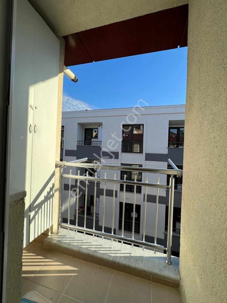 Yenibosna Zafer Mahallesinde Satılık Dubleks Daire Güney Cephe 3+2 - Görsel 5