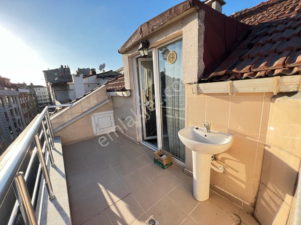 Yenibosna Zafer Mahallesinde Satılık Dubleks Daire Güney Cephe 3+2 - Görsel 24