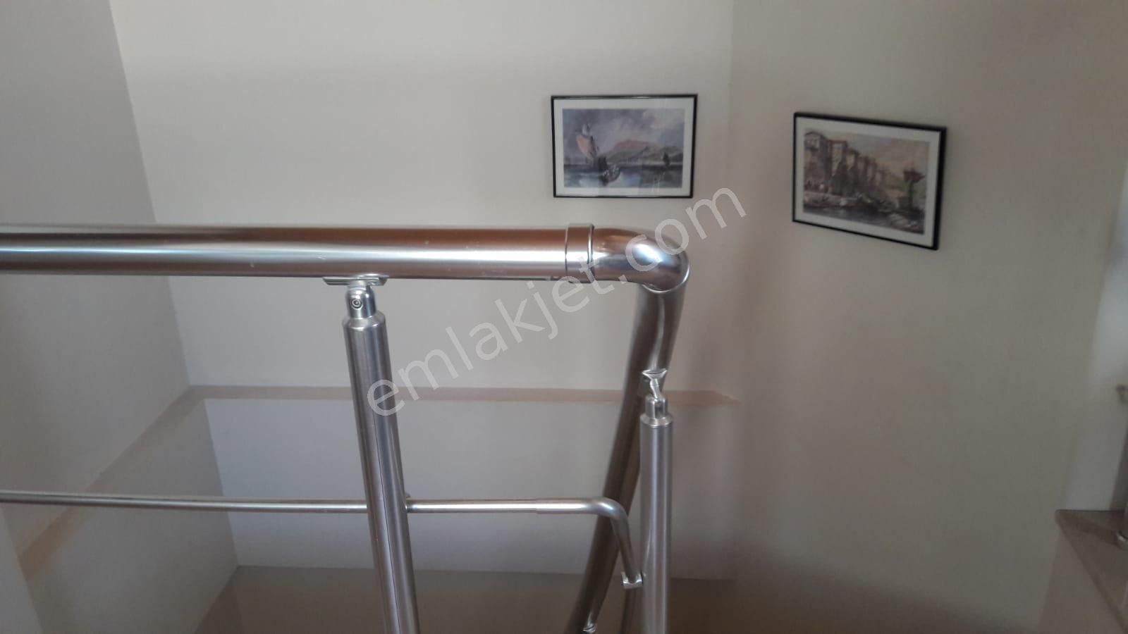 Çandarlı Merkezde Satılık Villa - Görsel 33