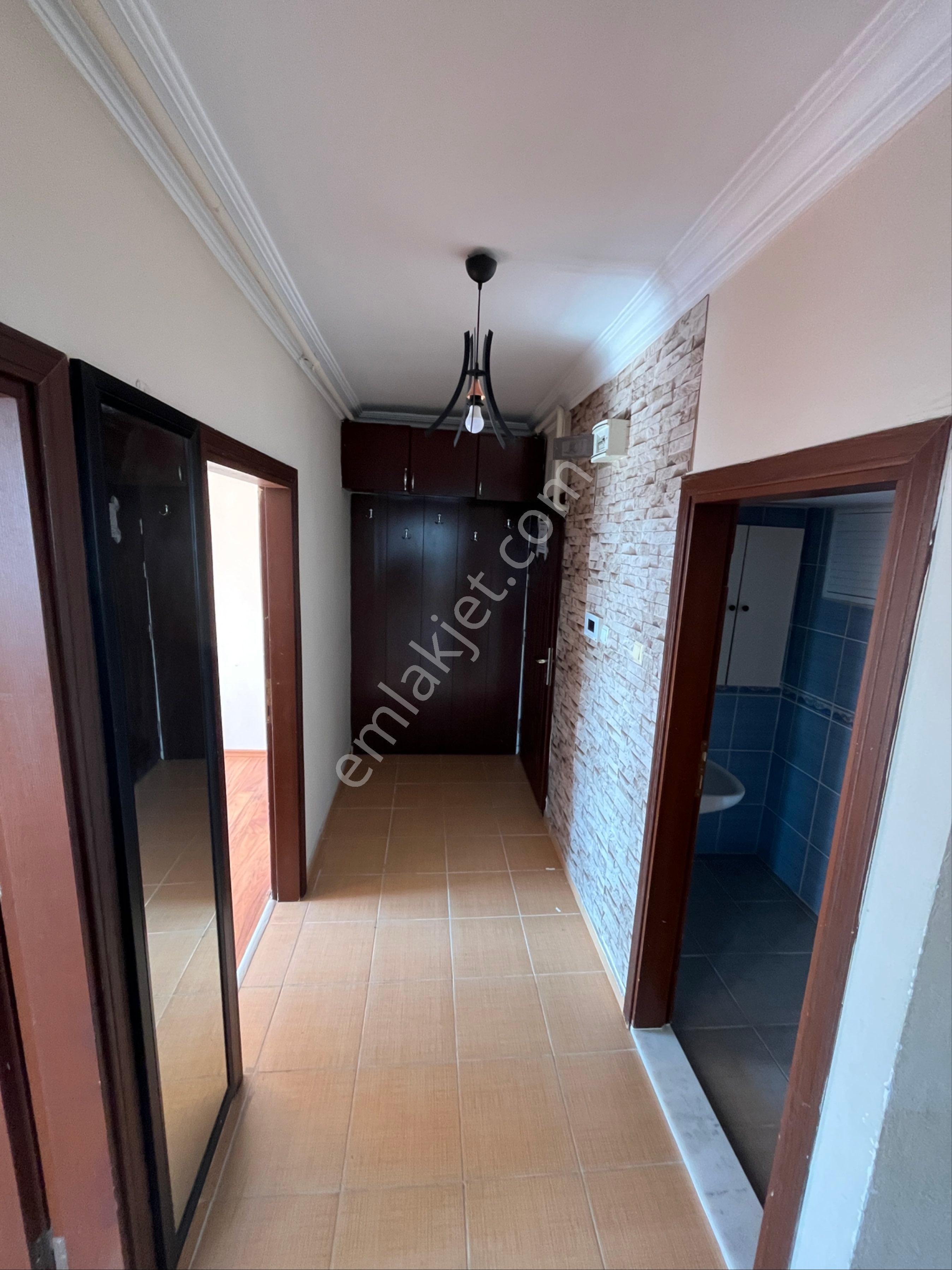 Emlakcısız Depozitosuz Barajyoluna Çok Yakın Kiralık Daire 3+1 - Görsel 2