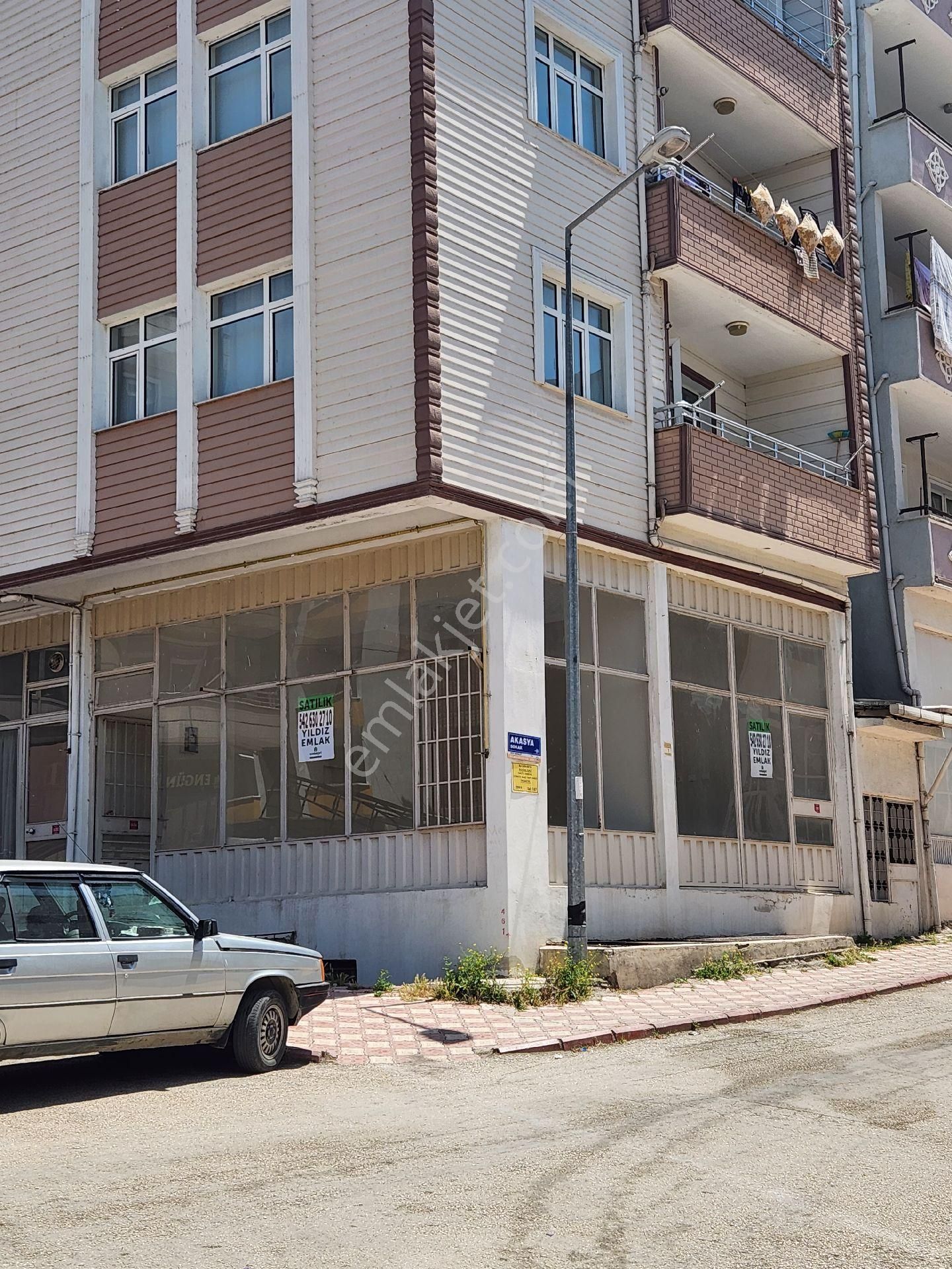 Suluova Orta Satılık Dükkan & Mağaza Yıldız Emlak tan Orta Mahalle orta Cami karşısı köşe dükkan