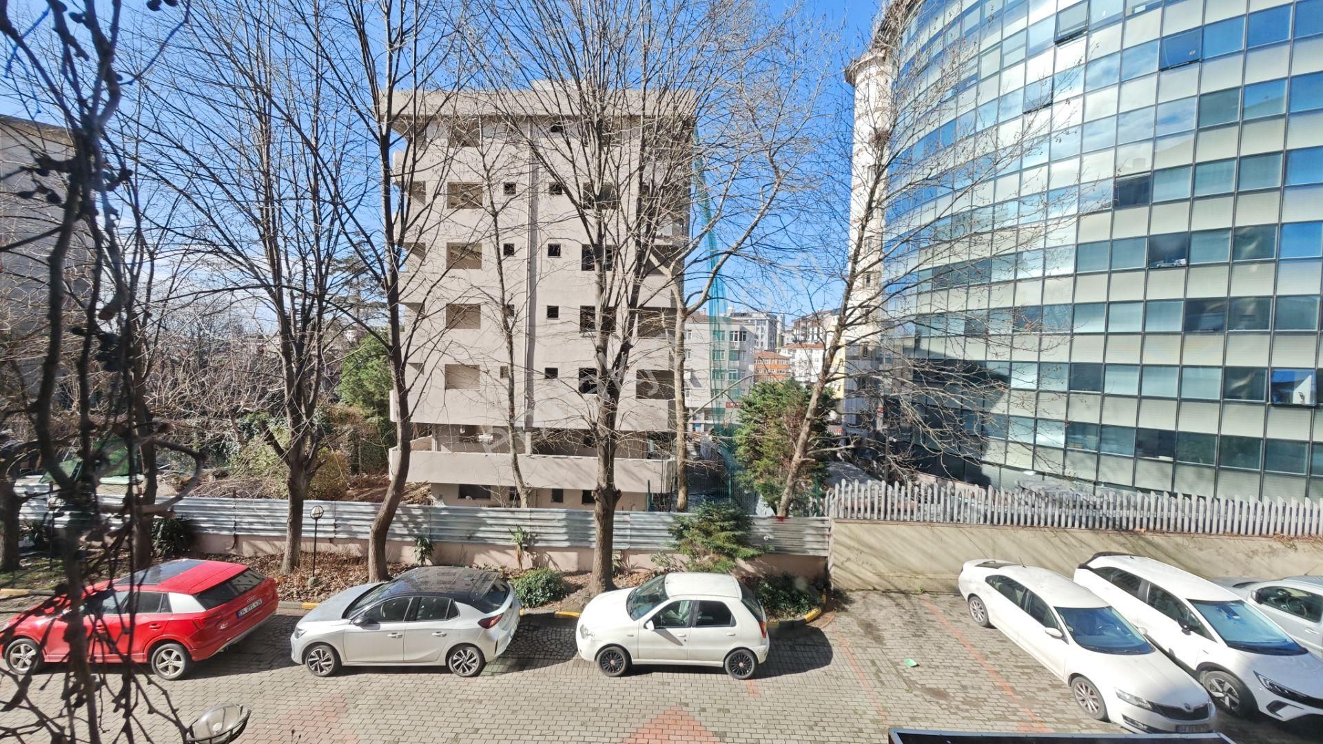 Barbaros Bulvarı Ertuğrul Sitesinde Otoparklı Klimalı Daire - Görsel 11