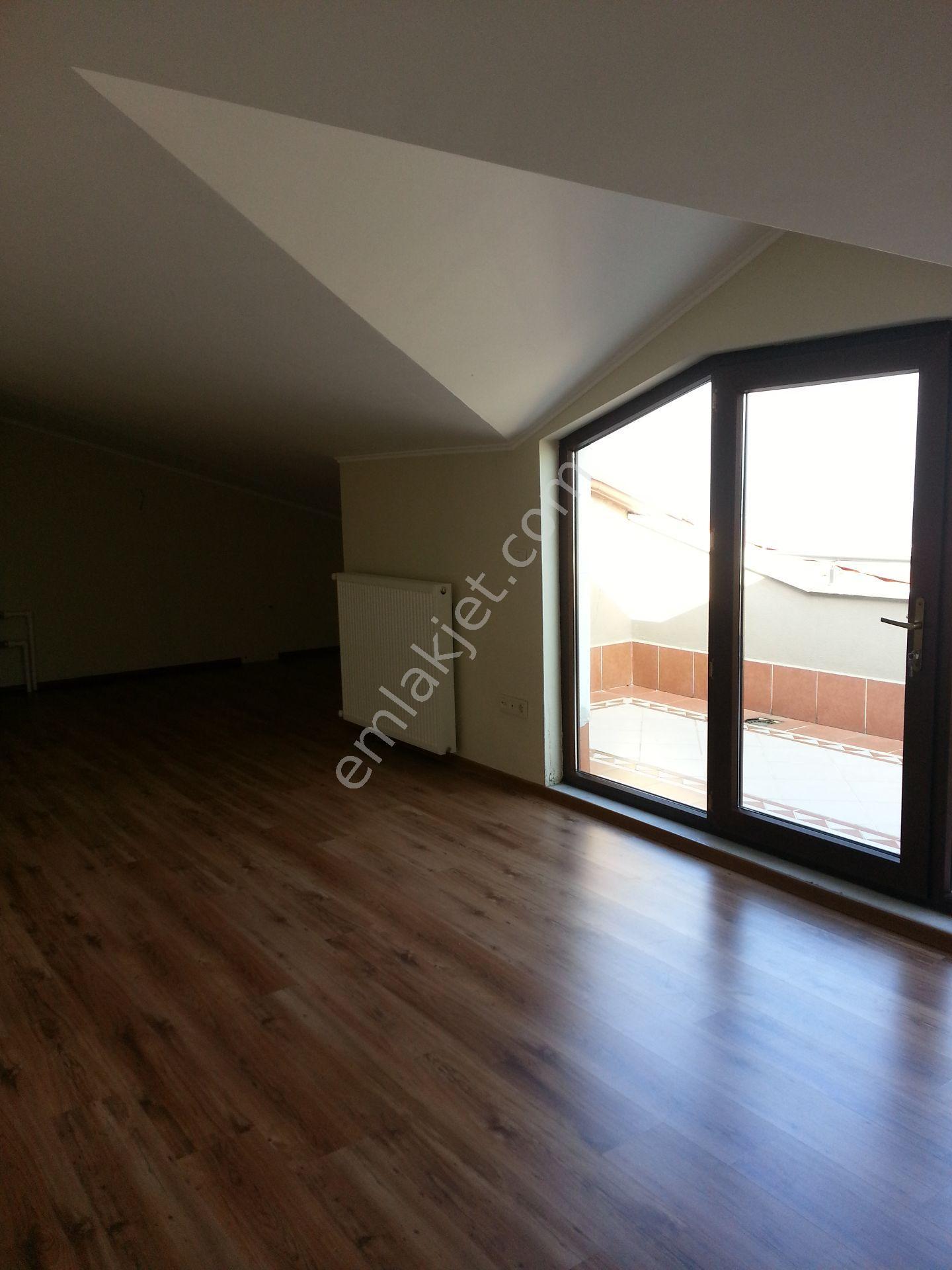Başiskele Panorama 1 Sitesinde Deniz Manzaralı 4+1 Çatı Dubleks Kiralık - Görsel 18