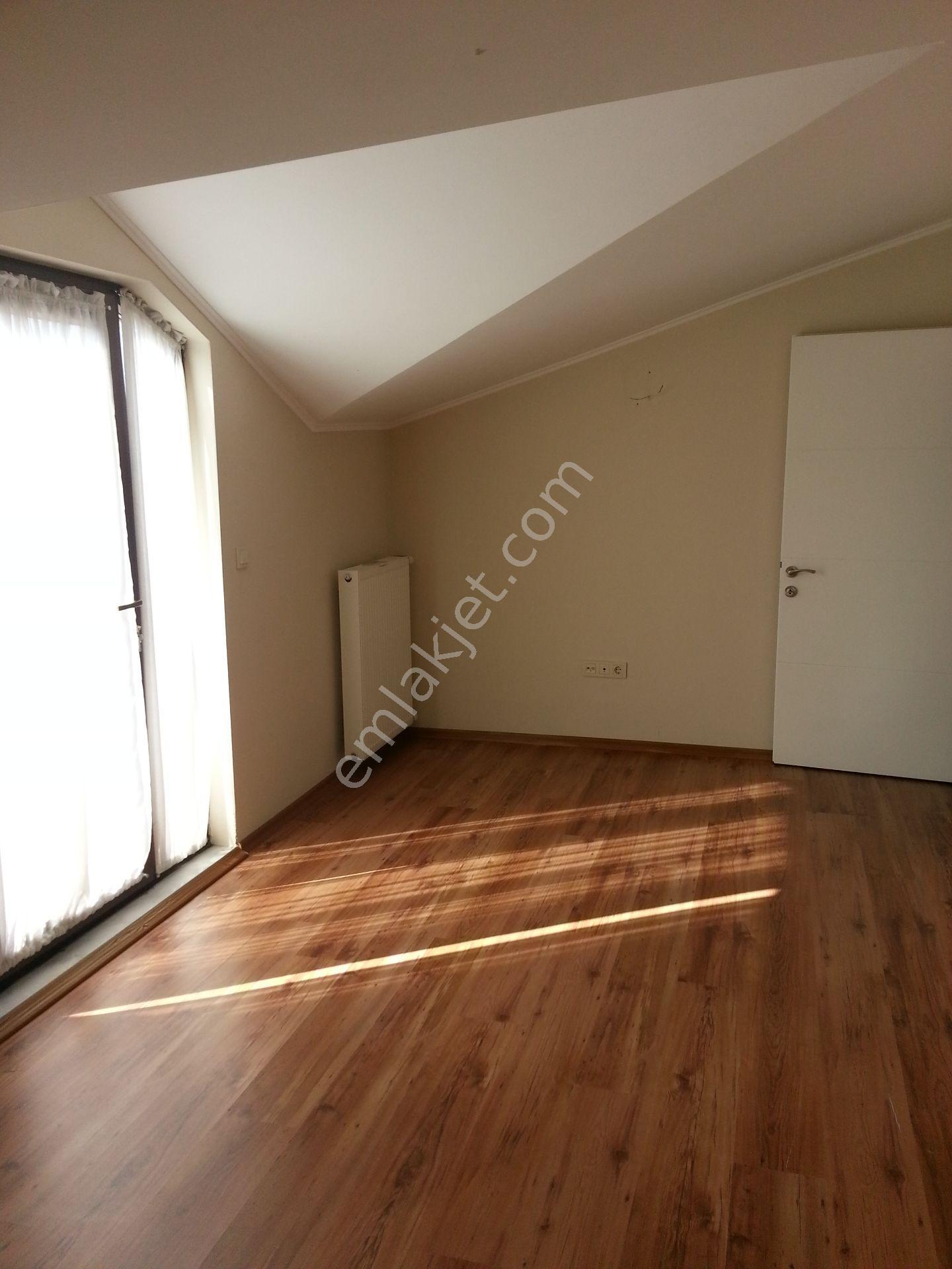 Başiskele Panorama 1 Sitesinde Deniz Manzaralı 4+1 Çatı Dubleks Kiralık - Görsel 16
