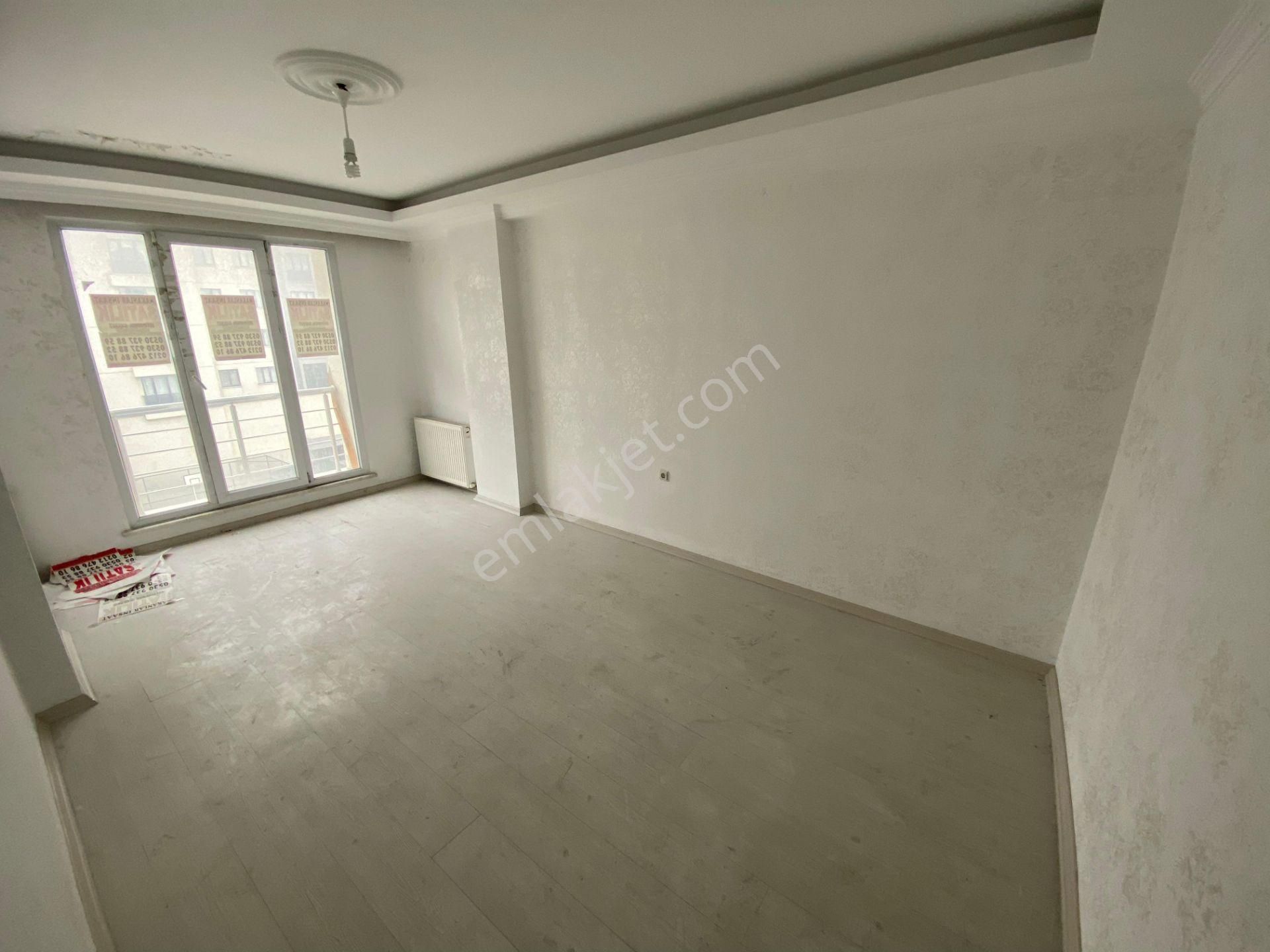 Cebeci Mah'de Hakanlar İnşaattan Satılık 200m2 4+2 Daire