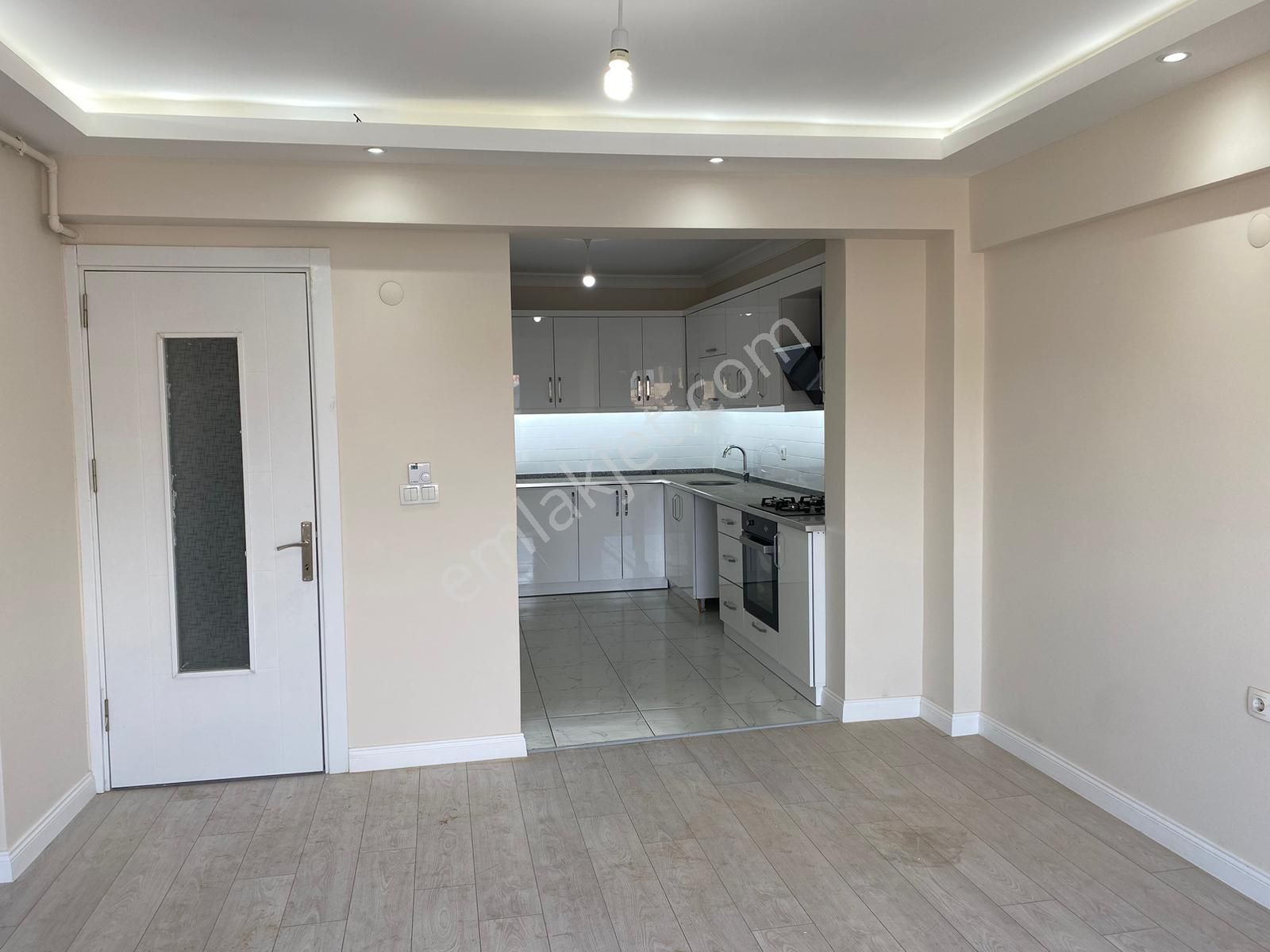 Noktada Caddeye Yakın 3+1 Yeni Binada Sıfır Daire - Görsel 5