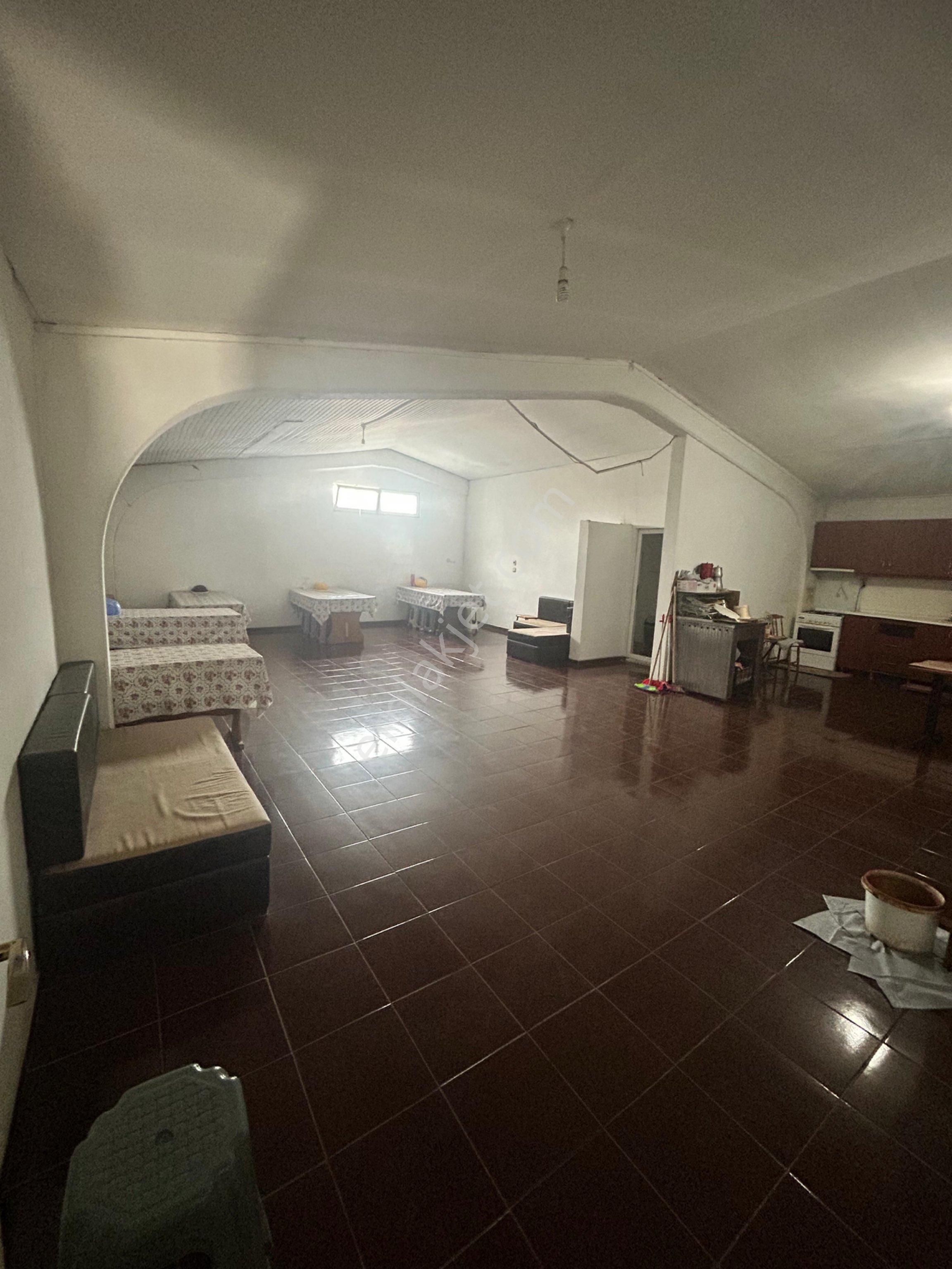 Dörtyol Sanayi Bölge Trafik Yanı Satılık 11oo M2 Komple Bina - Görsel 15