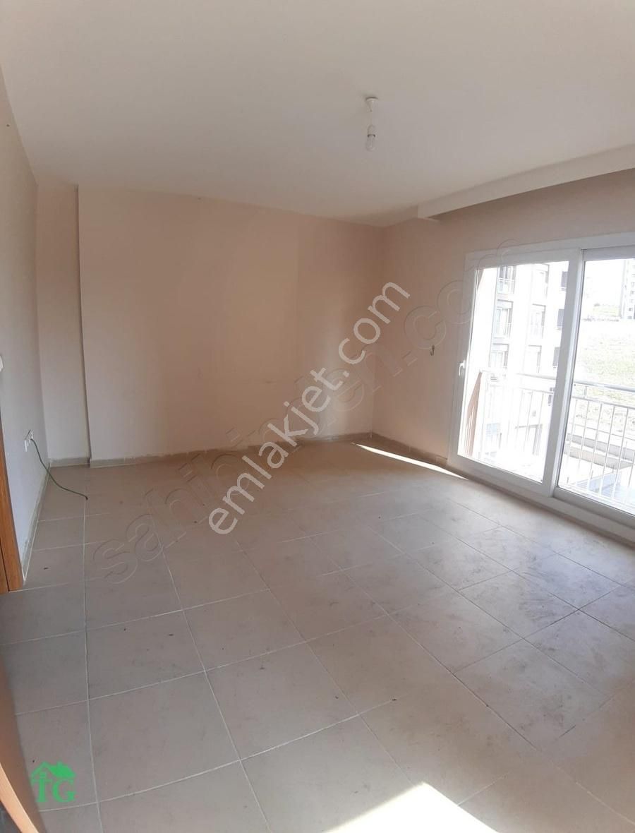 Emlakçıdan Adana Sarıçam Osmangazi Mahallesi 3+1 Kiralık Daire 1.500 TL
