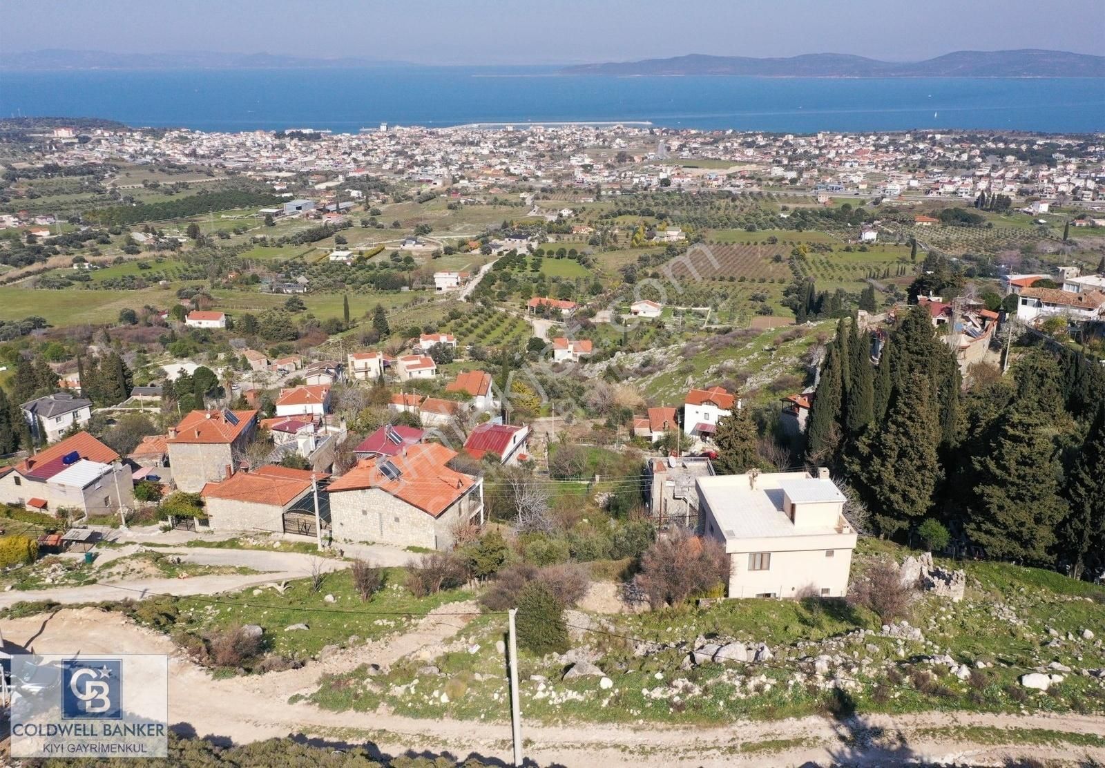 Karaburun Mordoğan Satılık Tarla Karaburun Mordoğan Çatalkaya'da Full Deniz Manzaralı Arsa