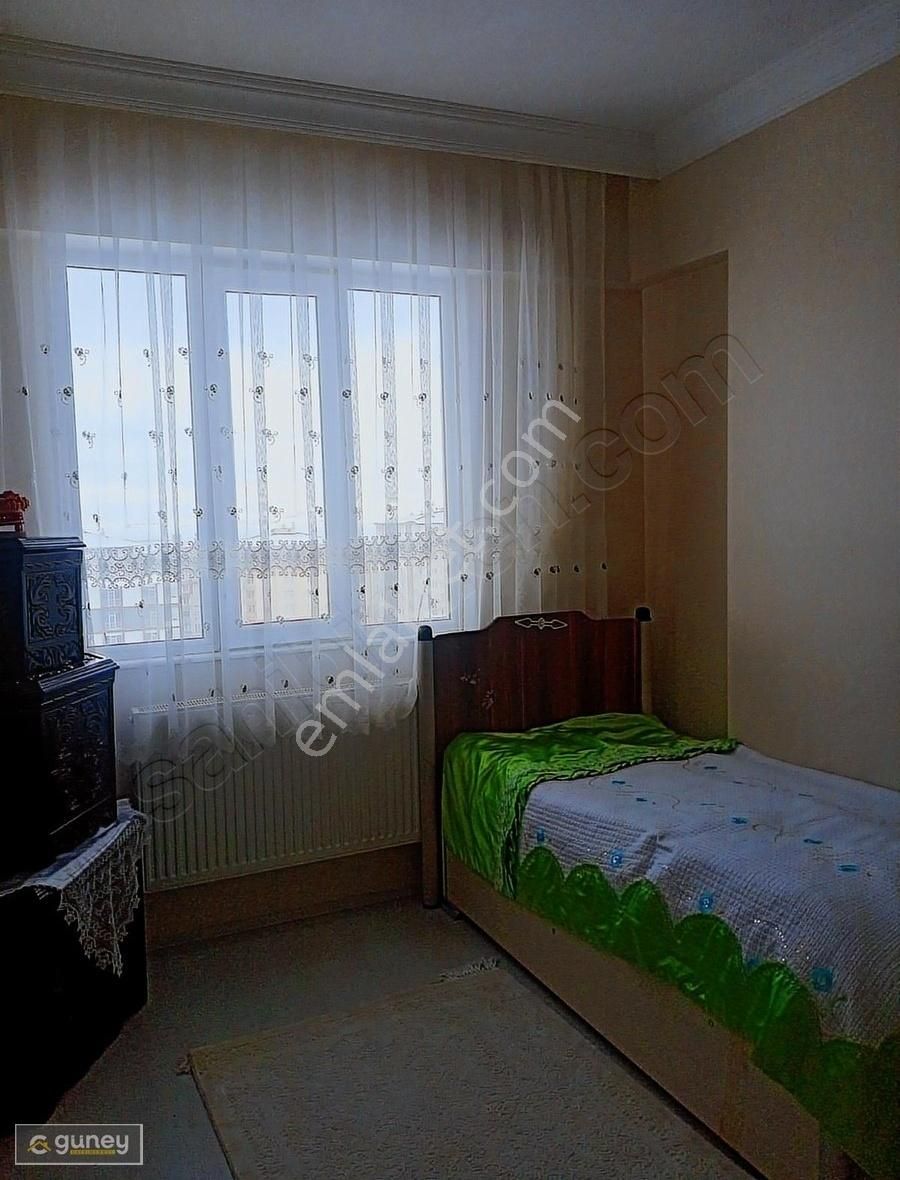 Emlakçıdan Erzurum Yakutiye Kurtuluş Mahallesi 3+1 Kiralık Daire 1.500