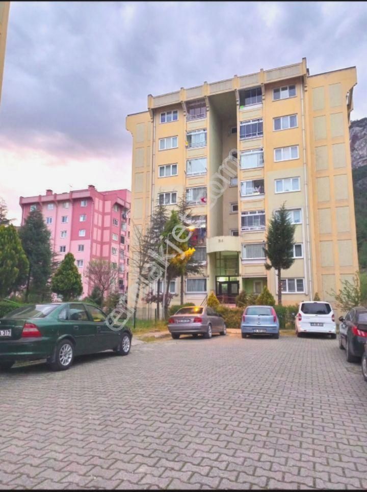 Karabük Merkez Fatih Toki 2+1 Yapılı Süper Daire