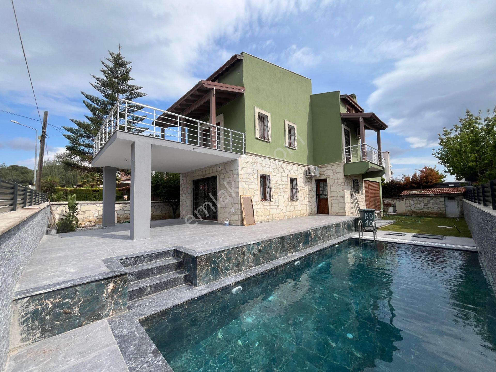 Alaçatı Göbene De Sezonluk Kiralık Müstakil Ev Ve Havuzlu Villa - Görsel 2