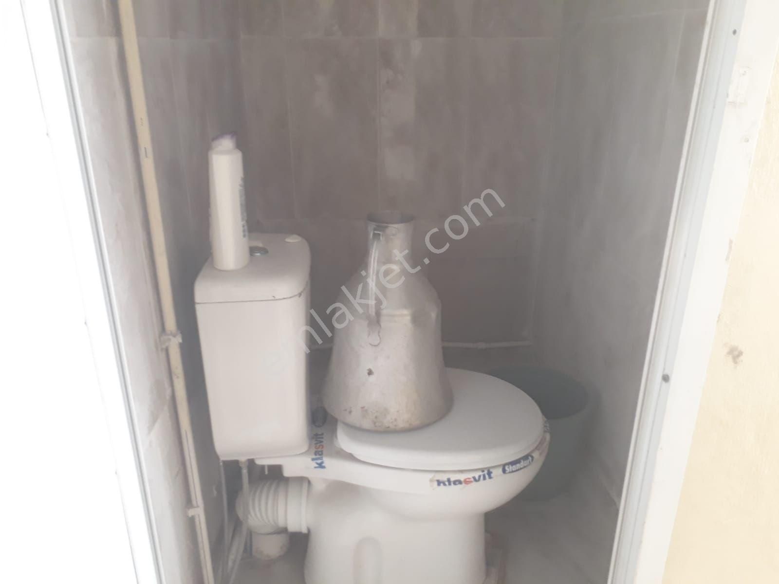 Bozyaka Sarıyer Mh.'de 1+0 25 M2 4.kat Bekar Erkeğe Uyğun Eşyalı Sobalı Teraslı Kiralık Daire - Görsel 3