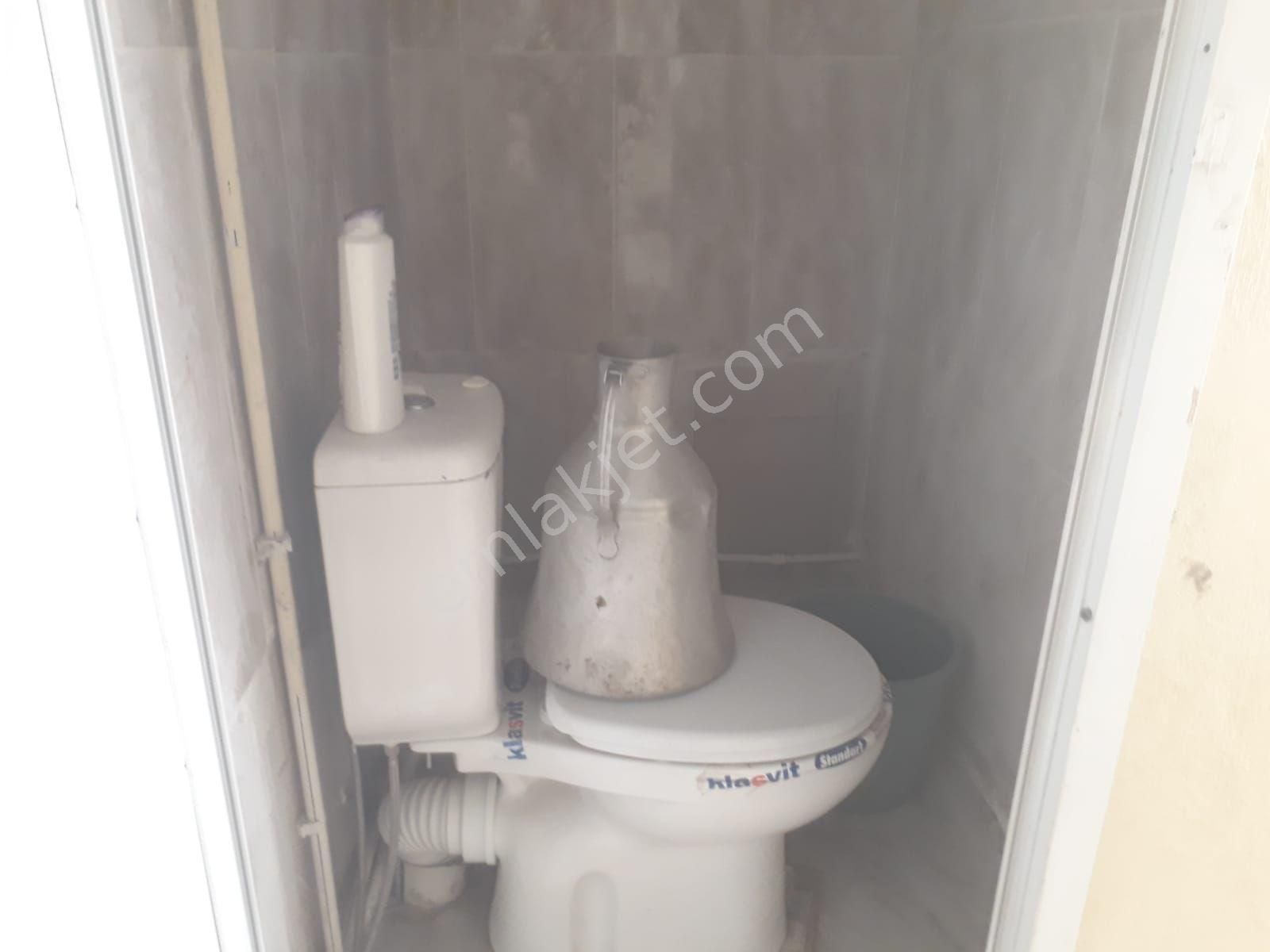 Bozyaka Sarıyer Mh.'de 1+0 25 M2 4.kat Bekar Erkeğe Uyğun Eşyalı Sobalı Teraslı Kiralık Daire - Görsel 5