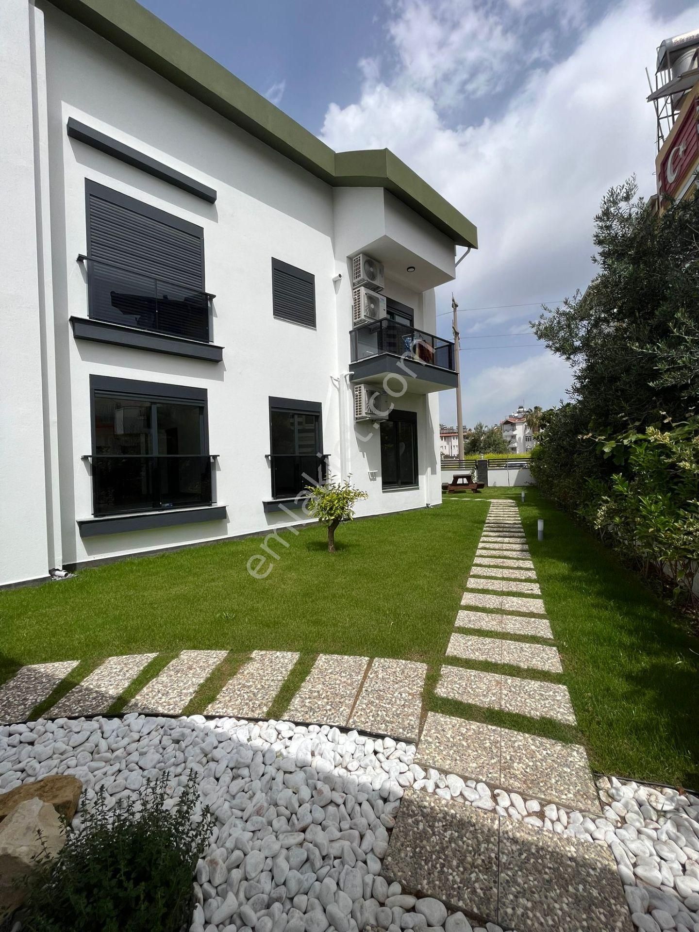 Manavgat Side'de Havuzlu Satılık 2+1 Daire - Görsel 7