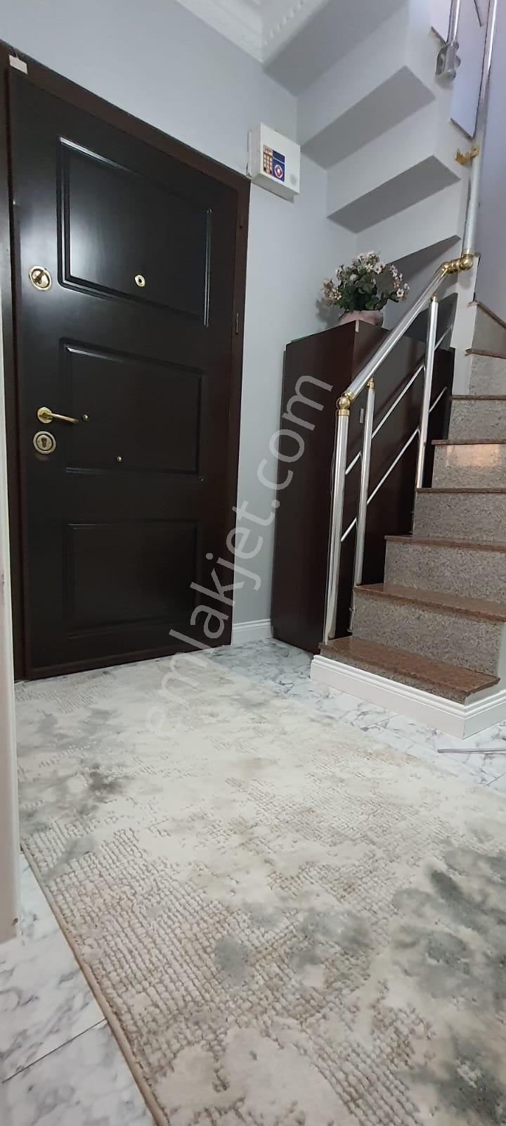 Güngören Güven Mah Nefin Karşısında 13 Yıllık 5+1 230m2 Dubleks - Görsel 29