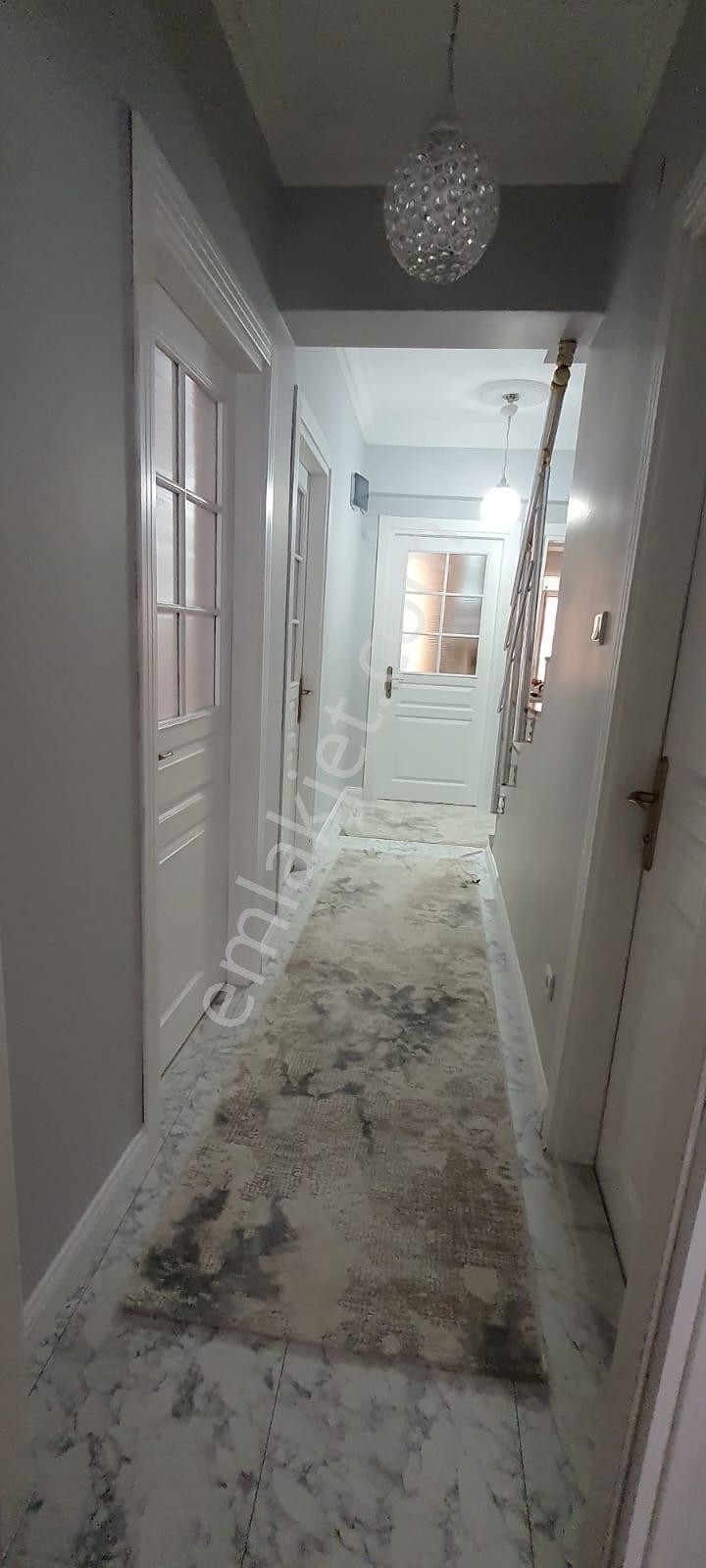 Güngören Güven Mah Nefin Karşısında 13 Yıllık 5+1 230m2 Dubleks - Görsel 6