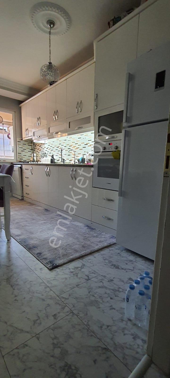 Güngören Güven Mah Nefin Karşısında 13 Yıllık 5+1 230m2 Dubleks - Görsel 22