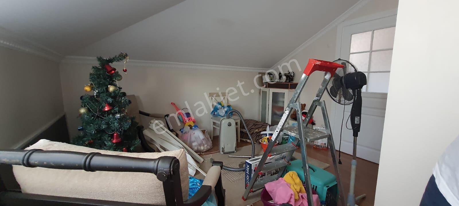 Güngören Güven Mah Nefin Karşısında 13 Yıllık 5+1 230m2 Dubleks - Görsel 10
