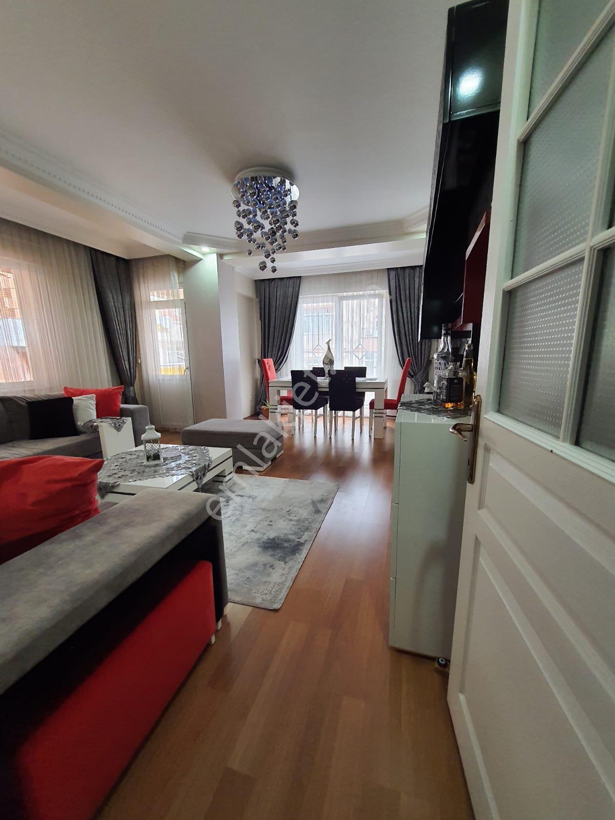 Güngören Güven Mah Nefin Karşısında 13 Yıllık 5+1 230m2 Dubleks - Görsel 4