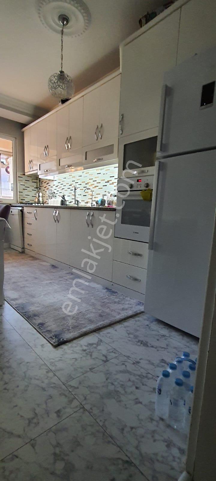 Güngören Güven Mah Nefin Karşısında 13 Yıllık 5+1 230m2 Dubleks - Görsel 13