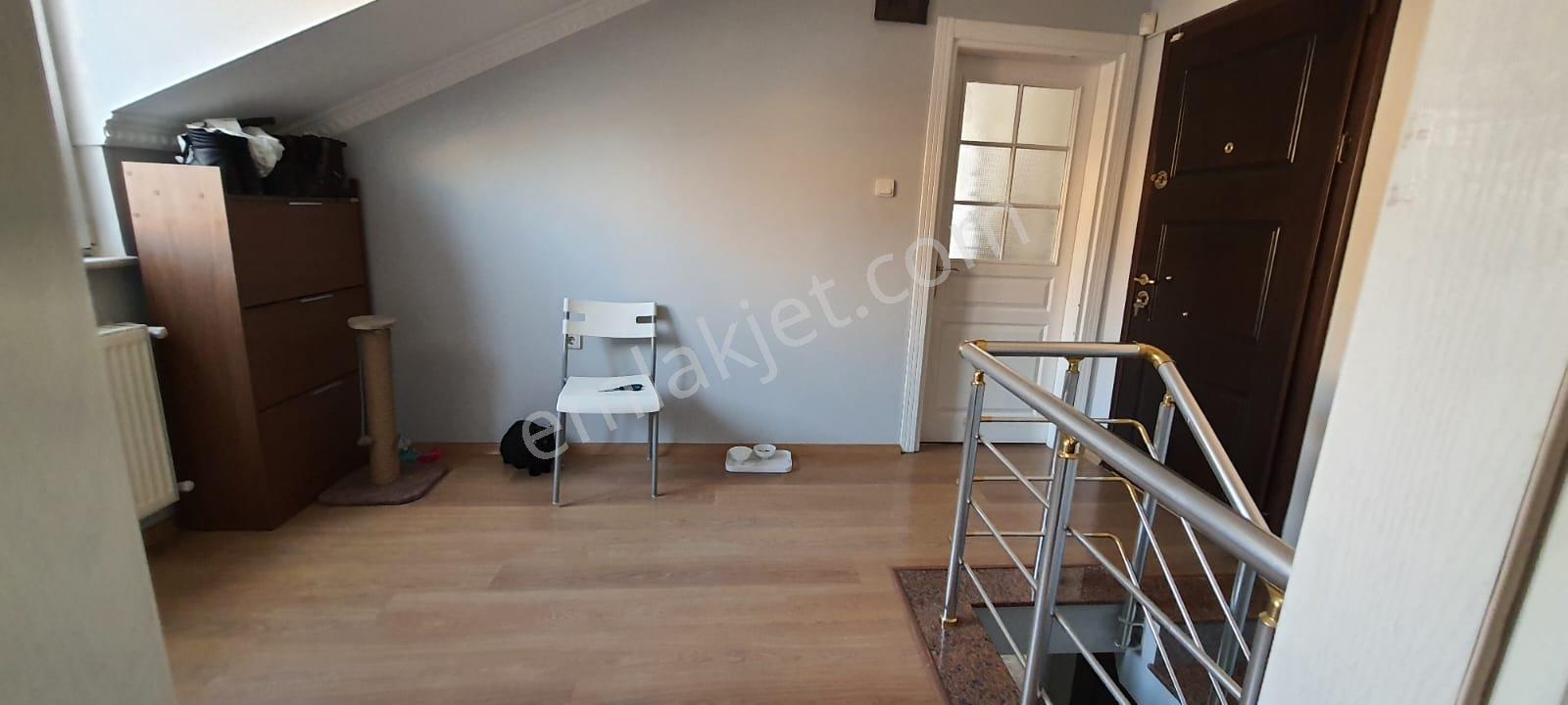 Güngören Güven Mah Nefin Karşısında 13 Yıllık 5+1 230m2 Dubleks - Görsel 9