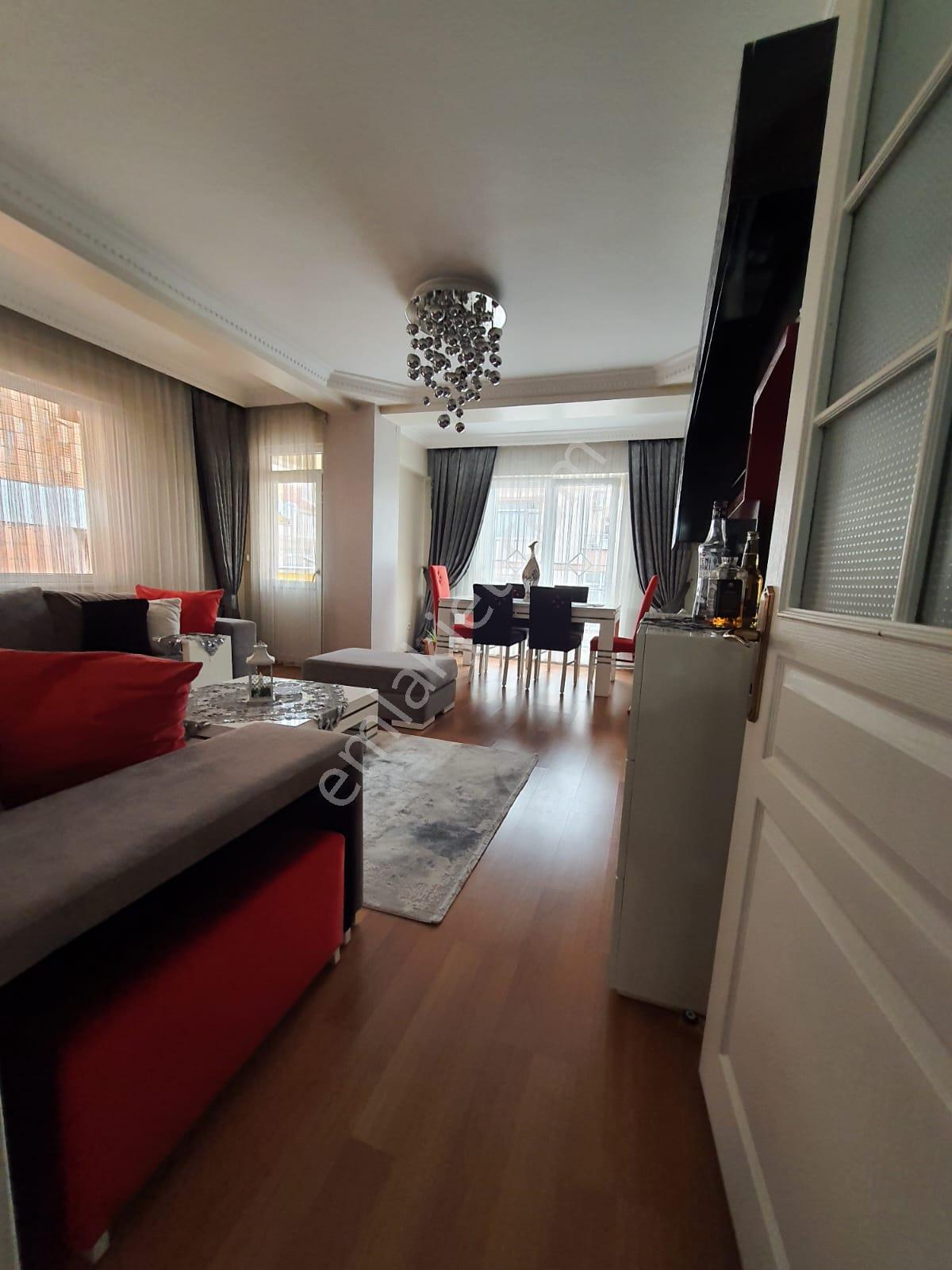 Güngören Güven Mah Nefin Karşısında 13 Yıllık 5+1 230m2 Dubleks - Görsel 5