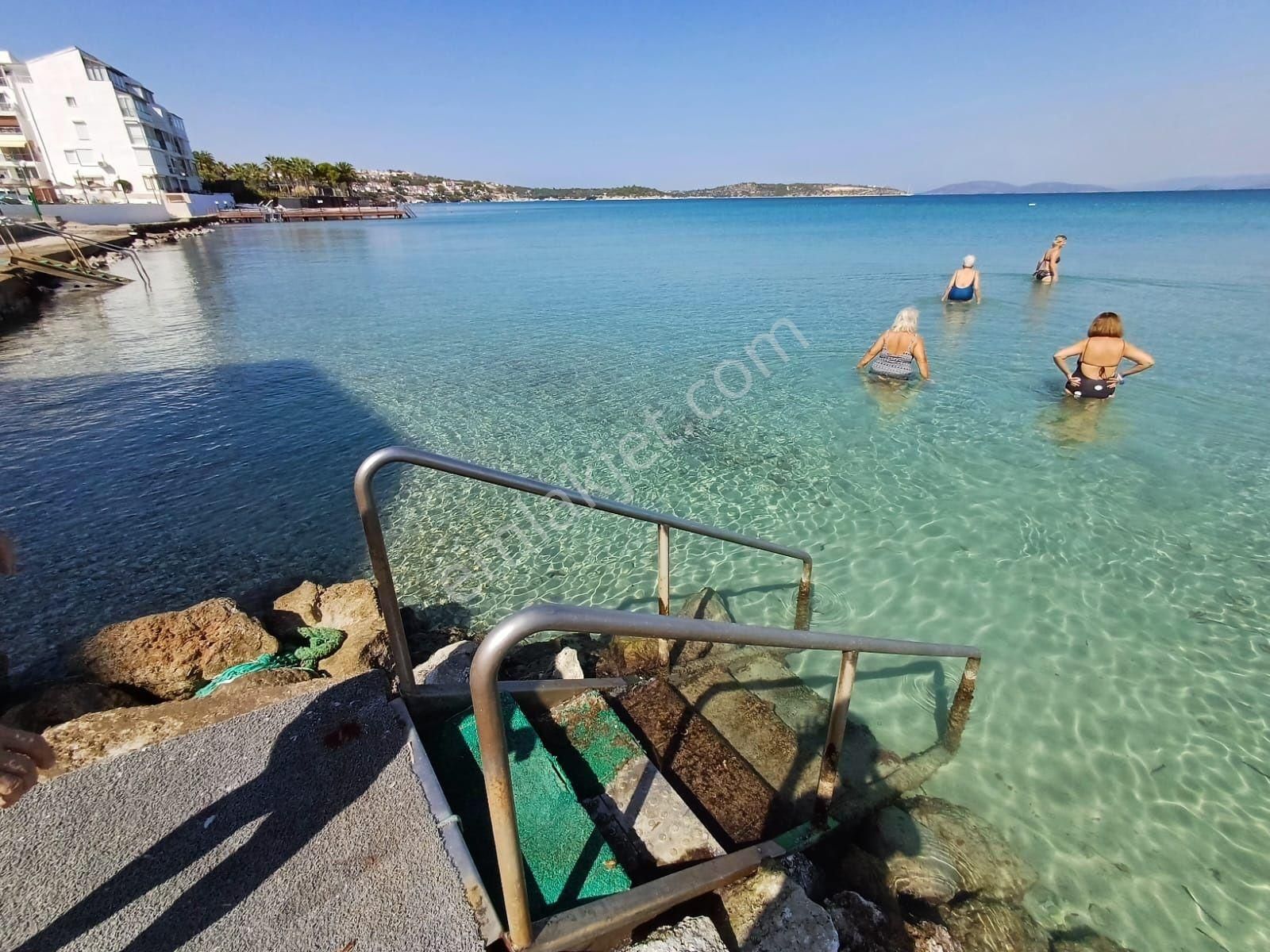 Boyalık Yaz Ayları Denize Sıfır Özel Plajlı Sitede Dubleks 2+1 - Görsel 4