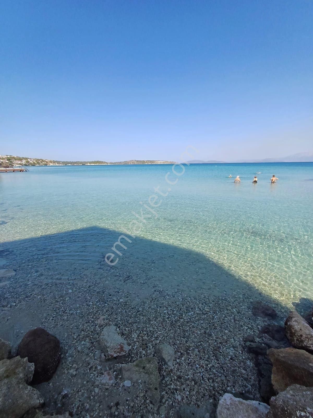 Boyalık Yaz Ayları Denize Sıfır Özel Plajlı Sitede Dubleks 2+1 - Görsel 6