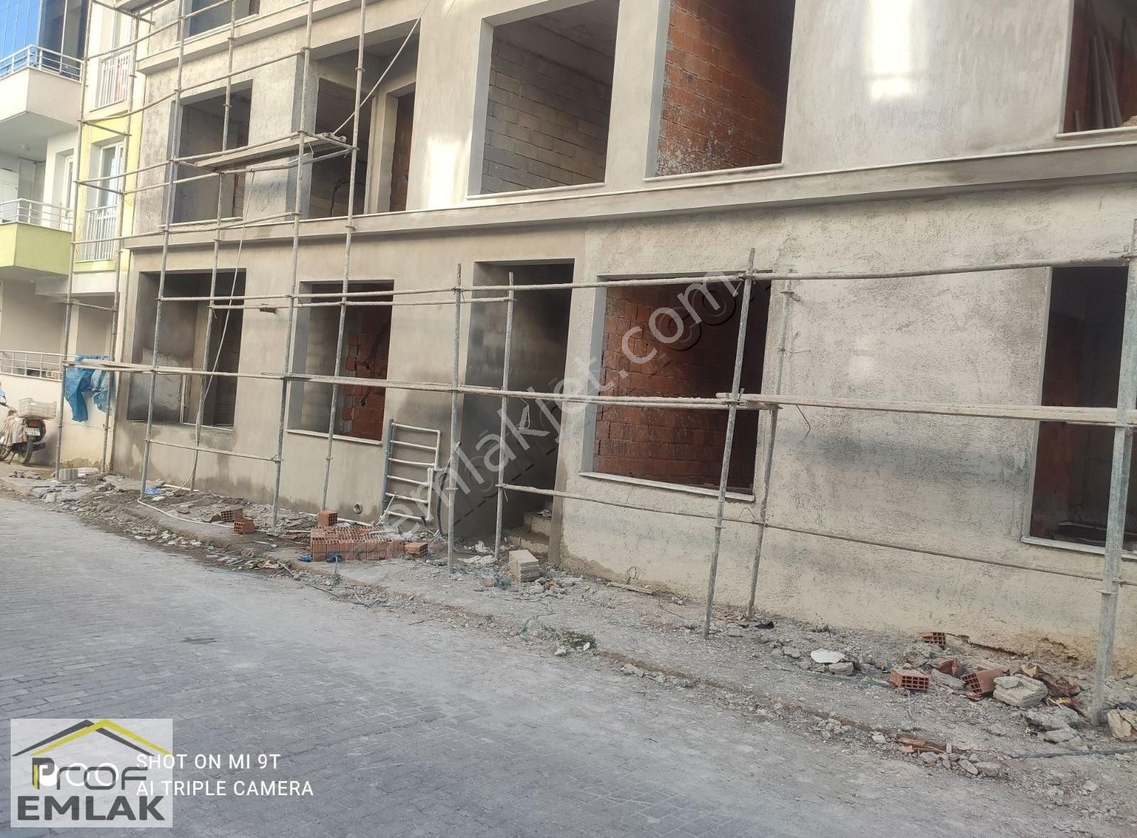 Emlakçıdan İzmir Selçuk 14 Mayıs Mahallesi 2+1 Satılık Daire 850.000 TL