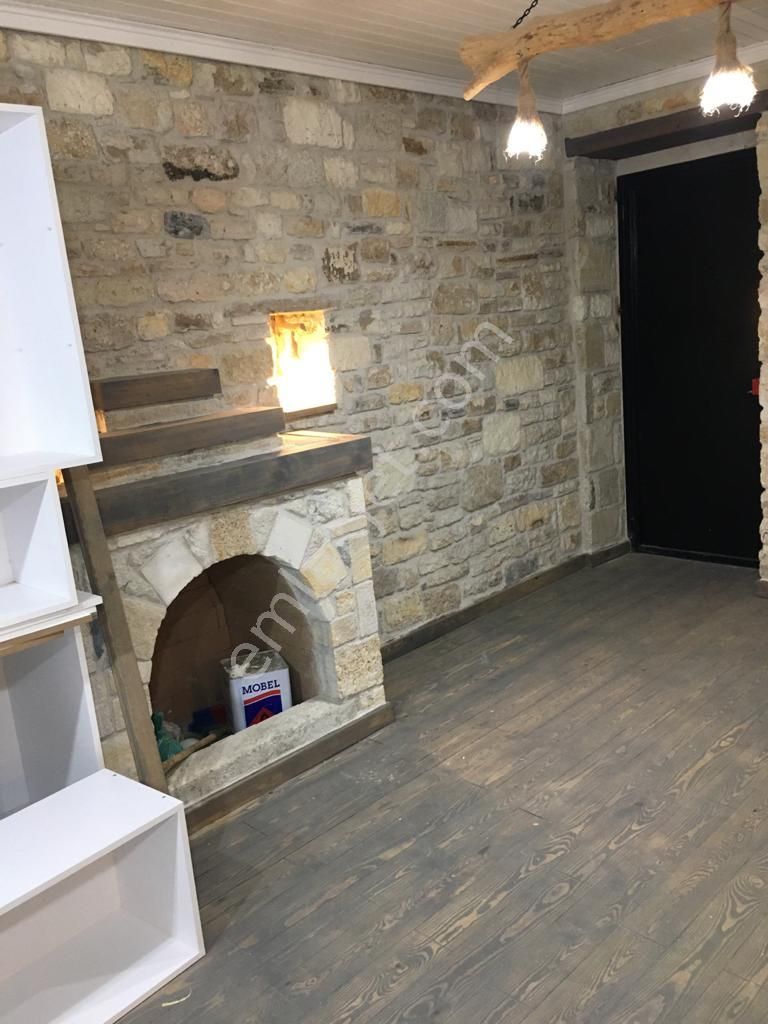 Yeni Foça'da Tamamı Orijinal Taş Satılık Villa 20.000.000tl - Görsel 9