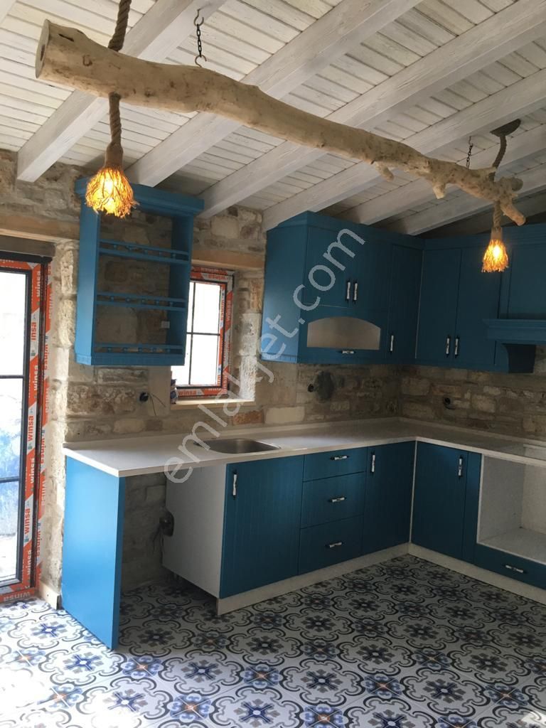 Yeni Foça'da Tamamı Orijinal Taş Satılık Villa 20.000.000tl - Görsel 12