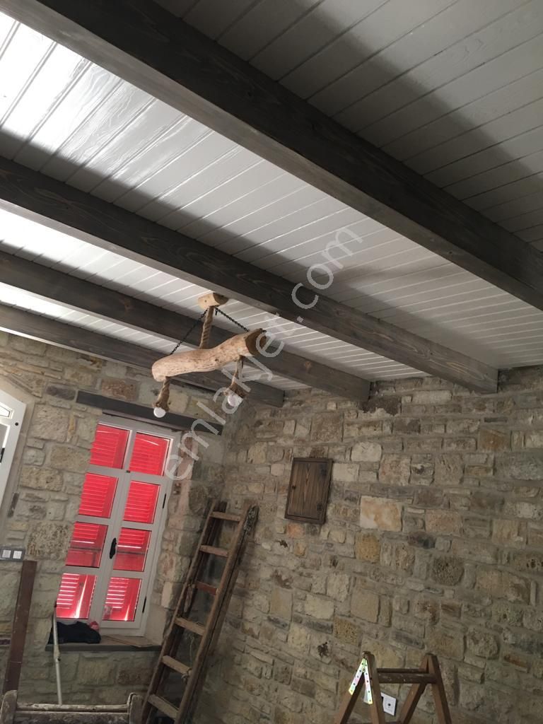 Yeni Foça'da Tamamı Orijinal Taş Satılık Villa 20.000.000tl - Görsel 16