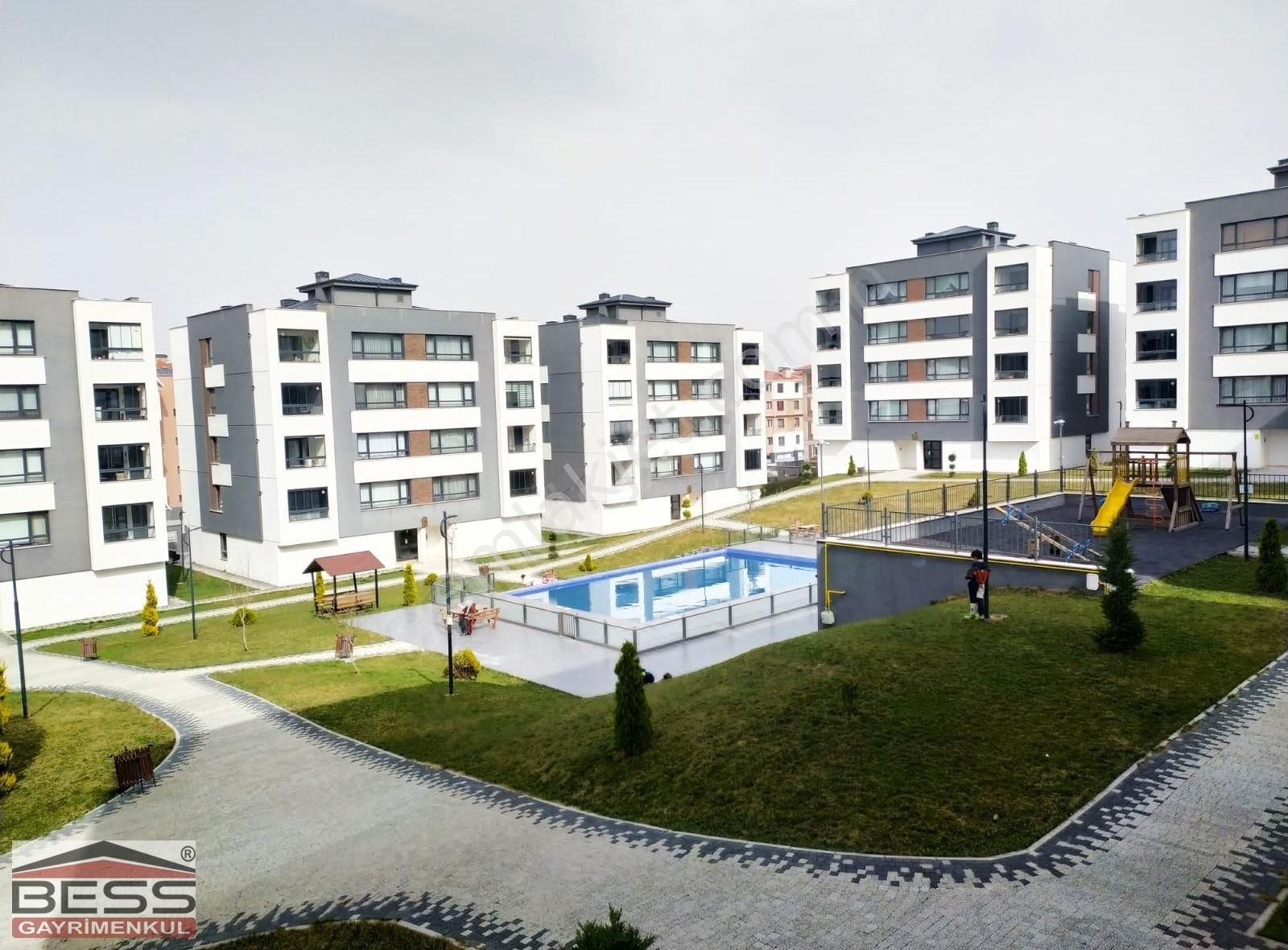 Emlakçıdan Eskişehir Odunpazarı Vadişehir Mahallesi 3+1 Kiralık Daire 5