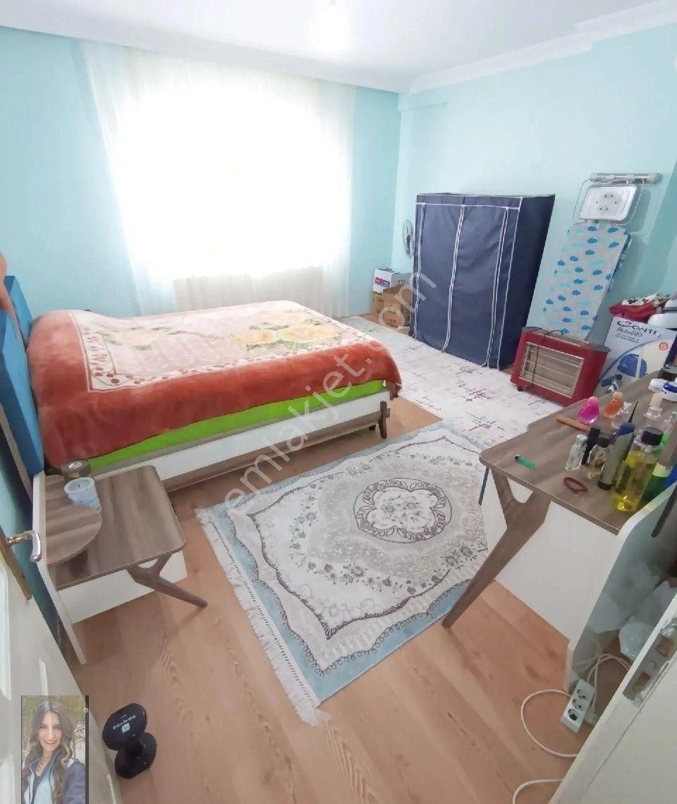 Emlakçıdan Manisa Turgutlu Acarlar Mahallesi 3+1 Satılık Daire 665.000