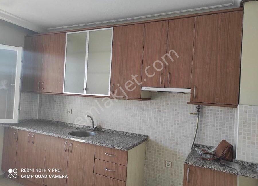 Sahibinden İzmir Buca Dumlupınar Mahallesi 3+1 Kiralık Daire 3.500 TL